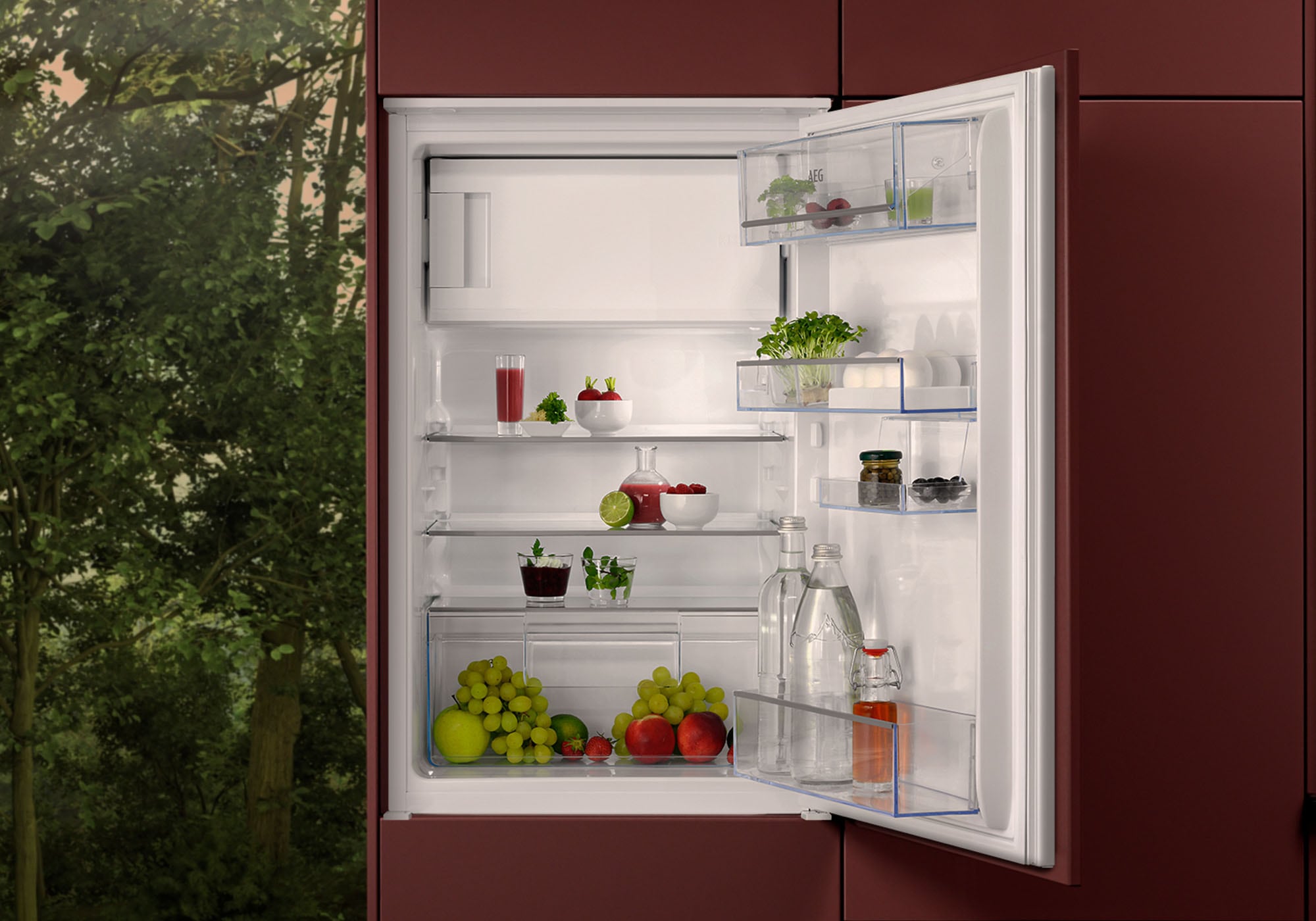 AEG Einbaukühlschrank 5000 »TF50S882DS« 87,3 cm hoch 54,8 cm breit OptiSpace ermöglicht dir eine flexible Nutzung des Kühlraums