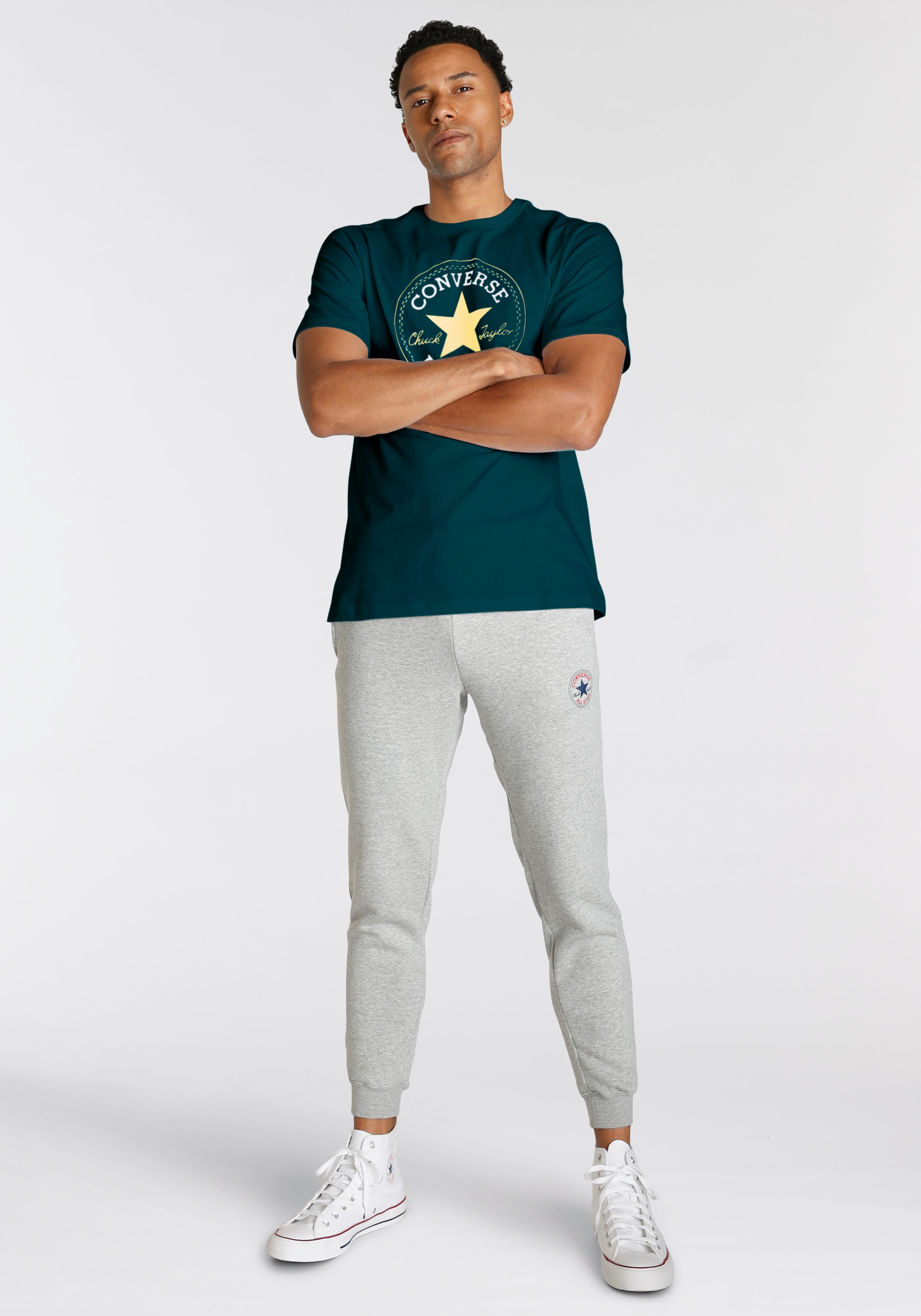 Converse T-Shirt »UNISEX CONVERSE GO-TO ALL STAR PATCH LOGO STANDARD FIT T-SHIRT«, (1 tlg.)