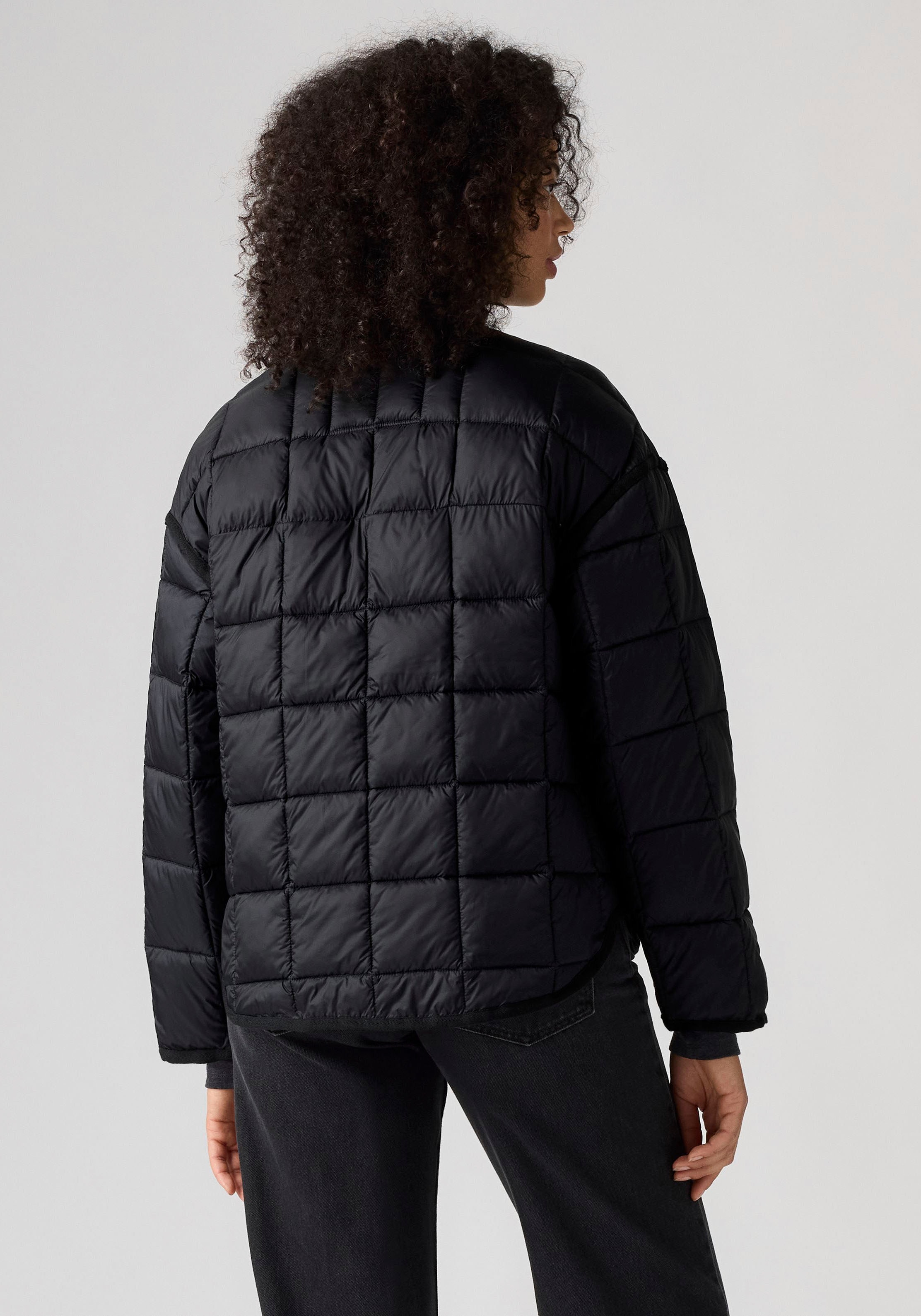 Levi's® Steppjacke Paspelierung an Abschlüssen und Ärmeleinsatz