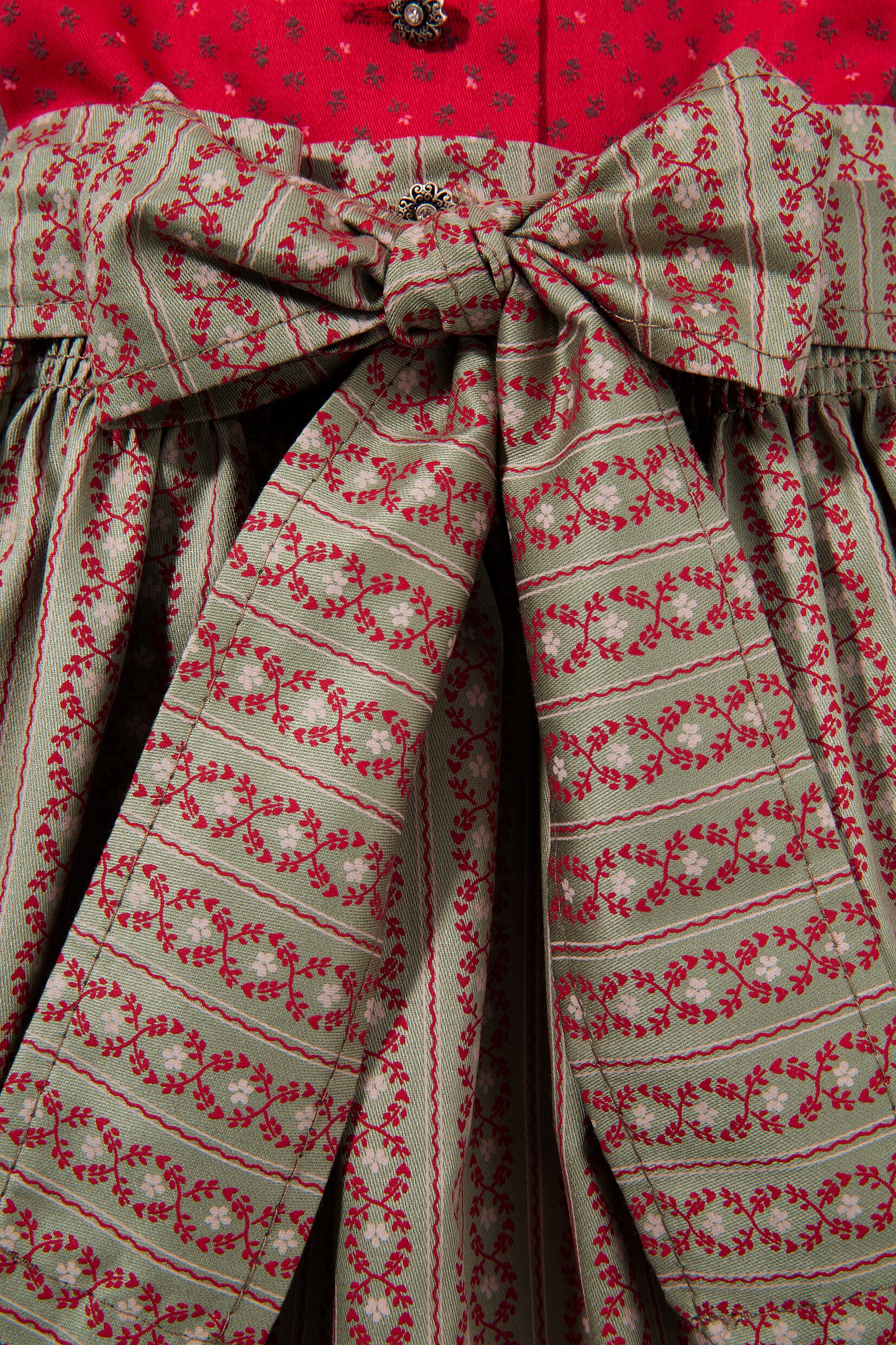 Turi Landhaus Dirndl, (3 tlg.), Kinder, mit Knöpfen in Blumenoptik