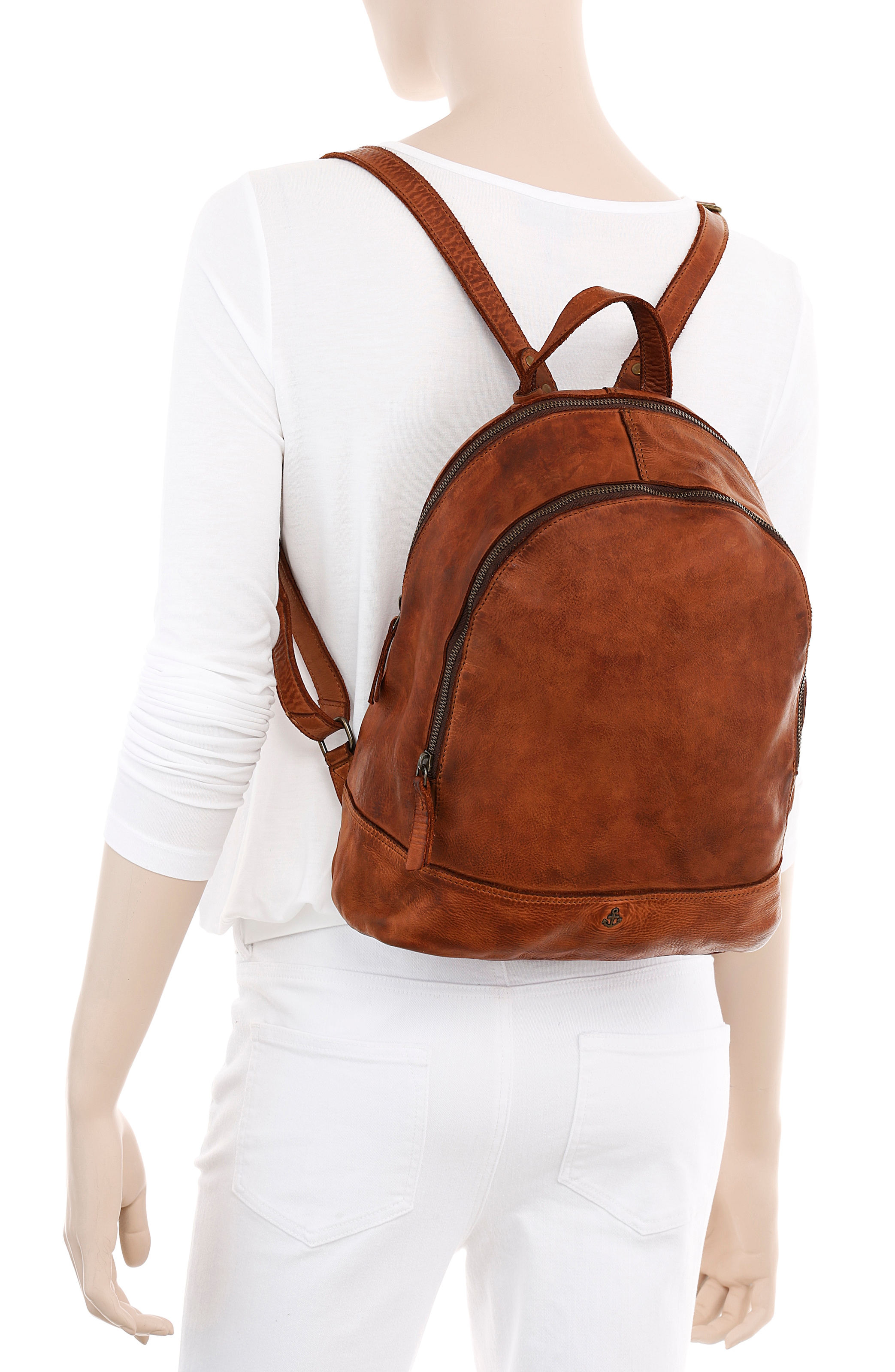 HARBOUR 2nd Cityrucksack »Meghan«, aus Leder mit typischen Marken-Anker-Label und Schmuckanhänger