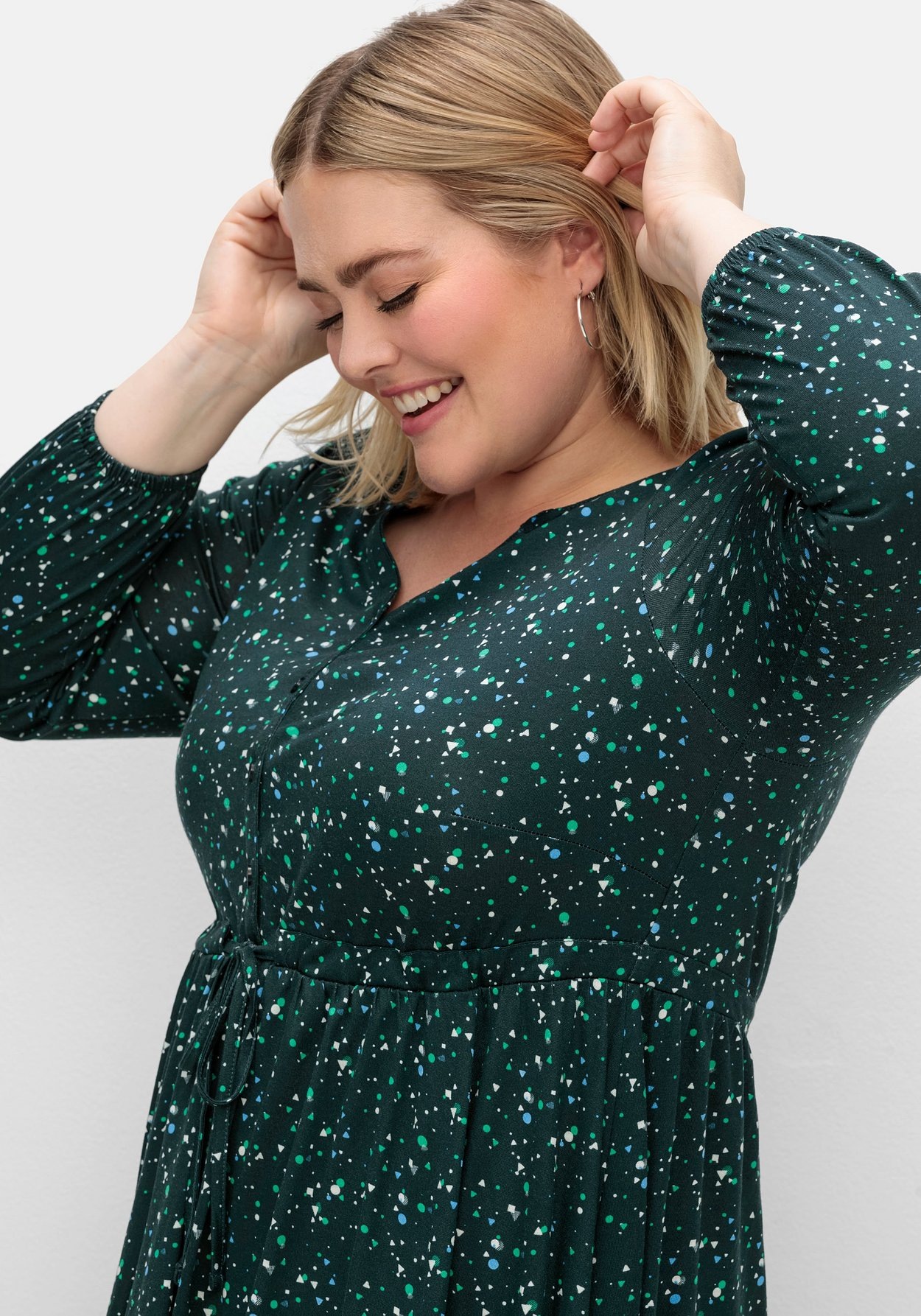 Sheego Jerseykleid »Jerseykleid mit Minimalprint und Taillen-Tunnelzug«