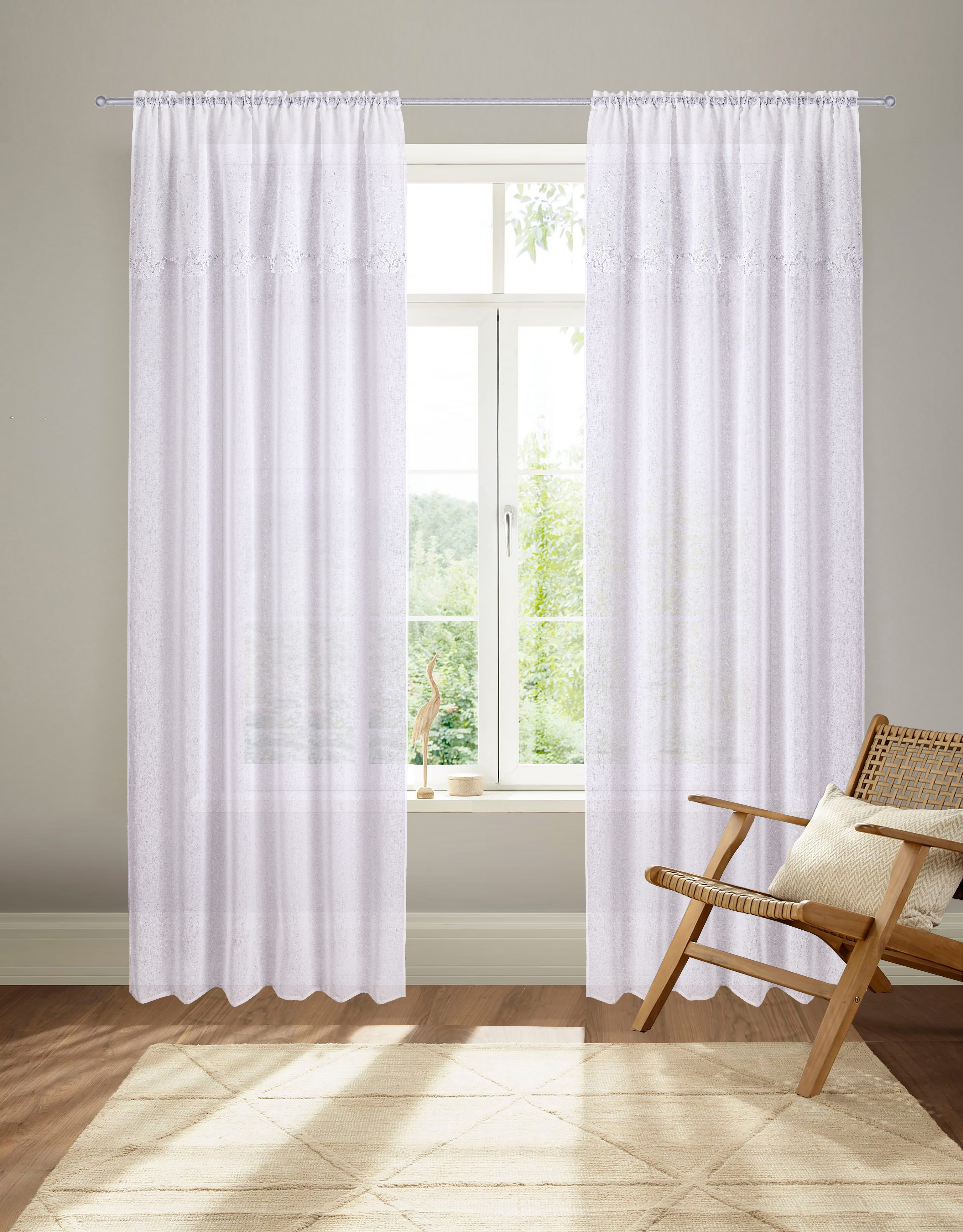 Home Affaire Gardine »Riedbach« Stangendurchzug 1 Stk. tlg. mit floraler Bordüre bestickt in weiß