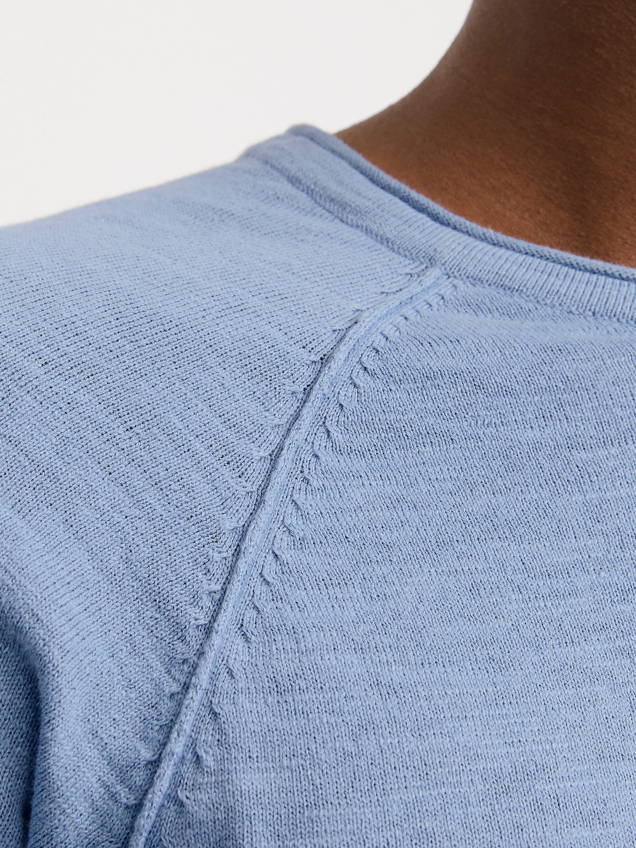 Jack & Jones Rundhalspullover »JJEBREEZE KNIT CREW NECK SN«, mit Rundhalsausschnitt
