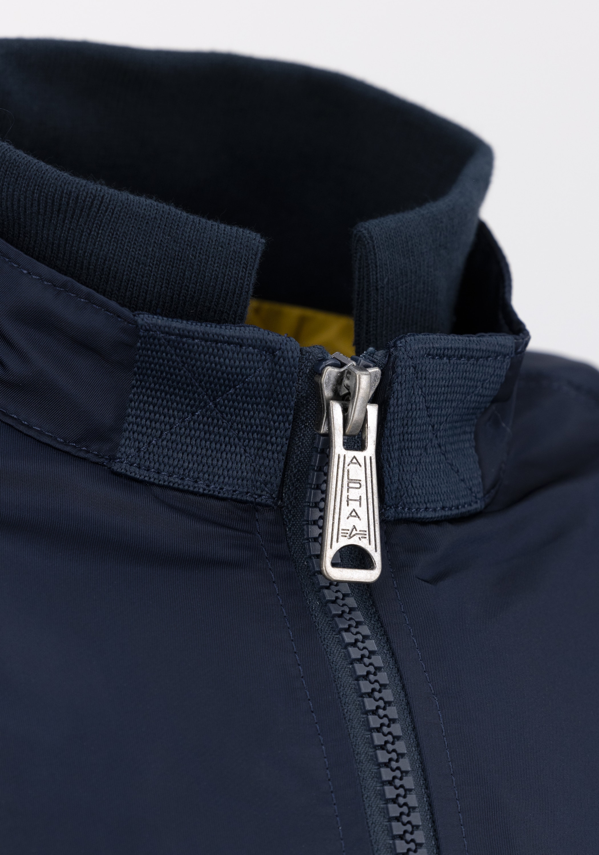 Alpha Industries Bomberjacke »Alpha Industries Men - Bomber Jackets Falcon II Light«
