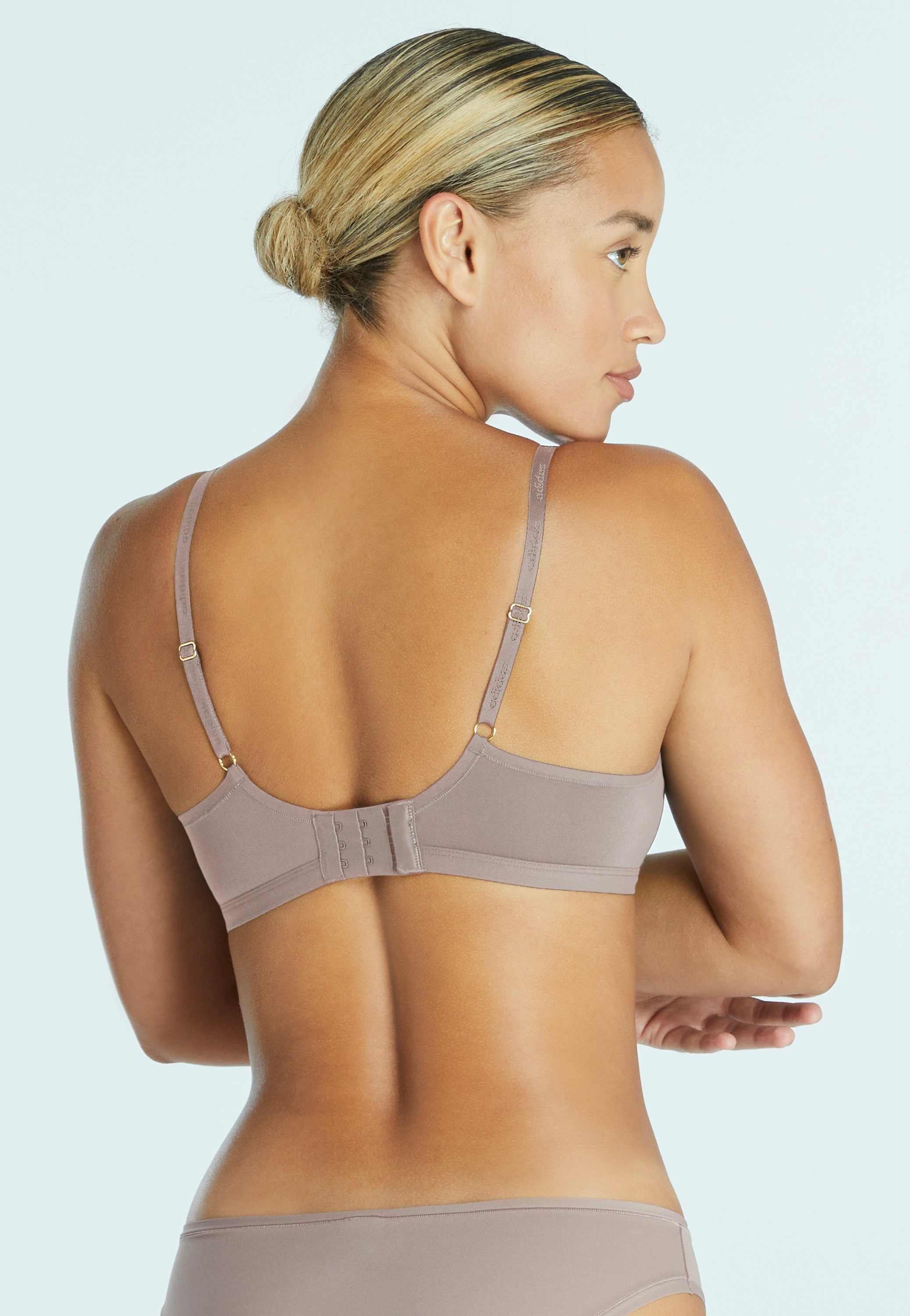 adidas Sportswear Bustier »Sport Active Micro Body Fit«, mit dezentem Logo-Aufdruck