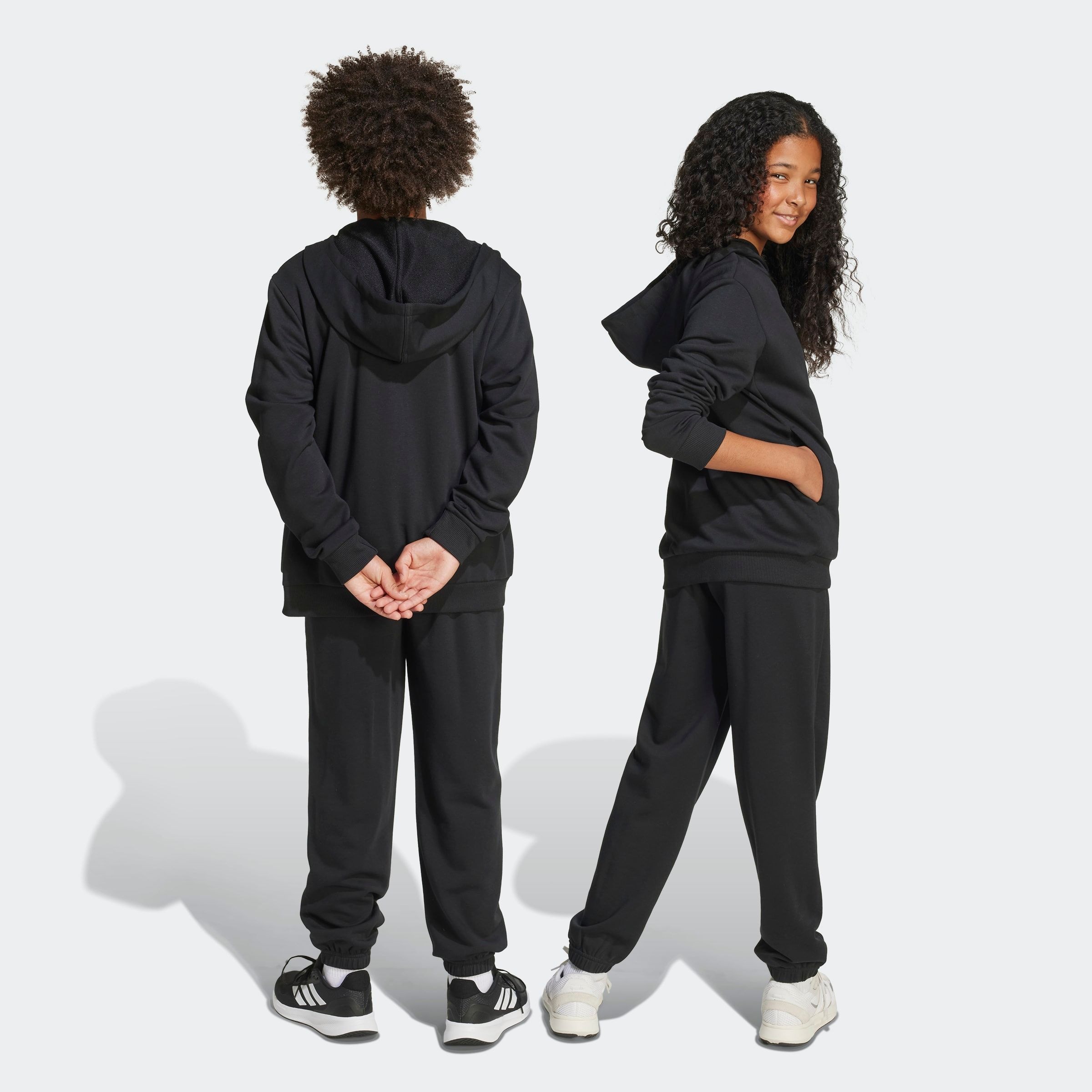 adidas Sportswear Trainingsanzug »ESSENTIALS KINDER« 2 Stk. zweiteilig, aus Baumwolle und Polyester, weiches French Terry