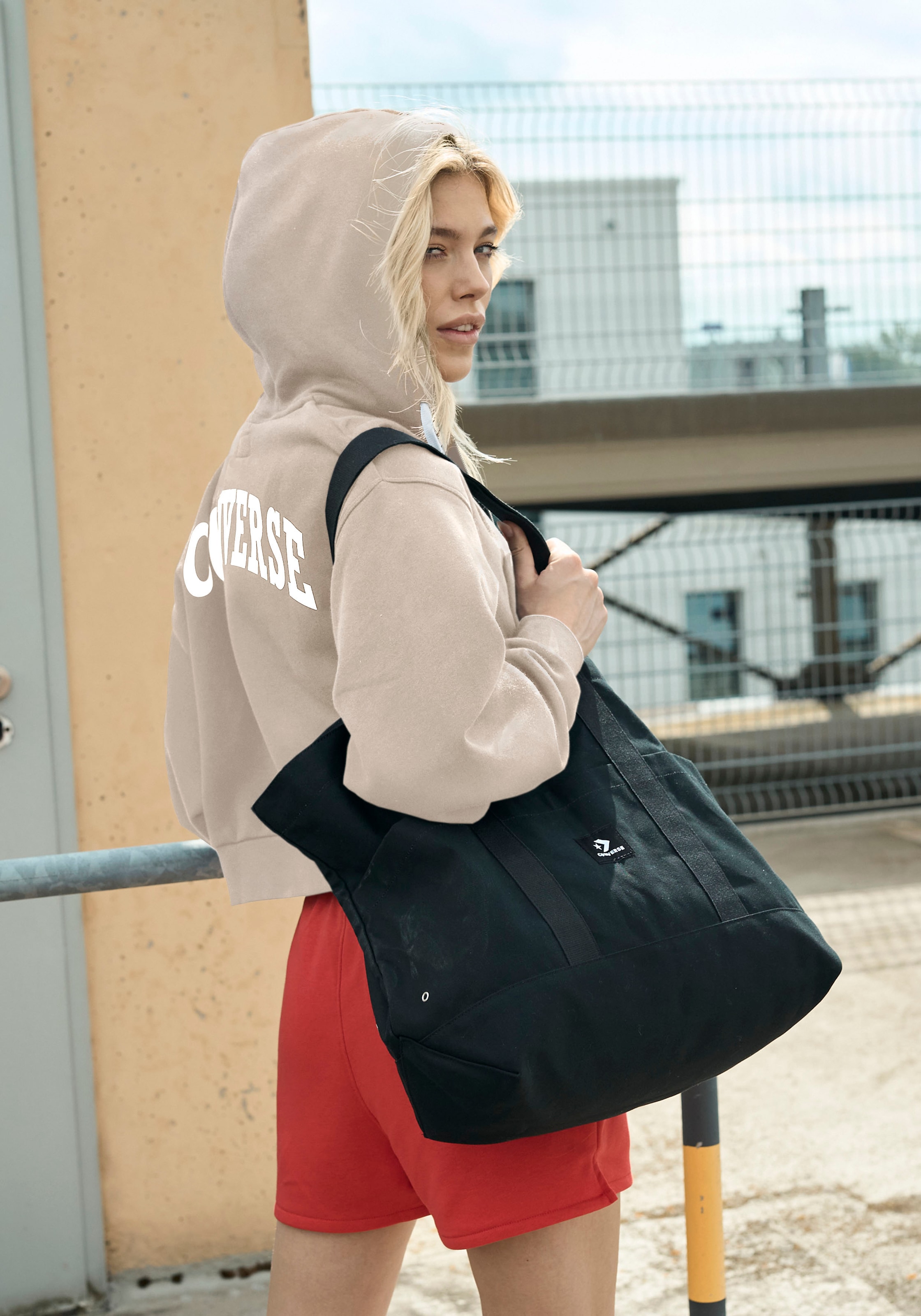 Converse Sweatjacke »WOMEN'S CONVERSE RETRO FULL-ZIP HOODIE«, cropped