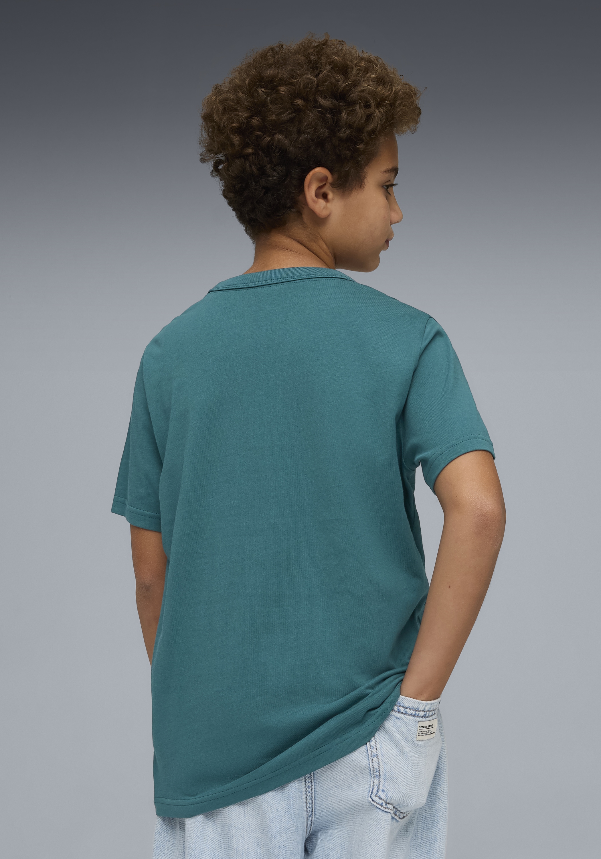 PUMA T-Shirt »CLASS GRAPHIC TEE B« mit Regular Fit, Kurzarmdesign, Rundhalsausschnitt, mit Logodruck