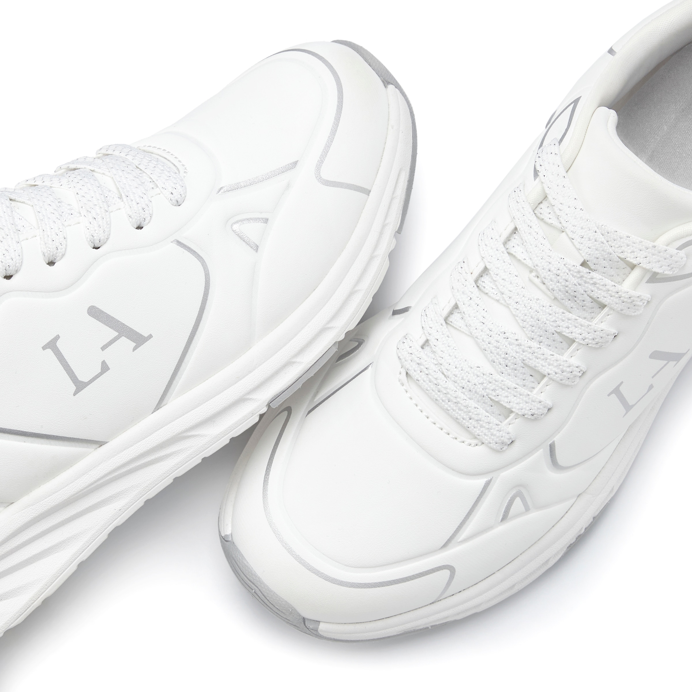 LASCANA Sneaker »Freizeitschuh, Schnürschuh, Turnschuhe,«  mit Farbakzenten VEGAN