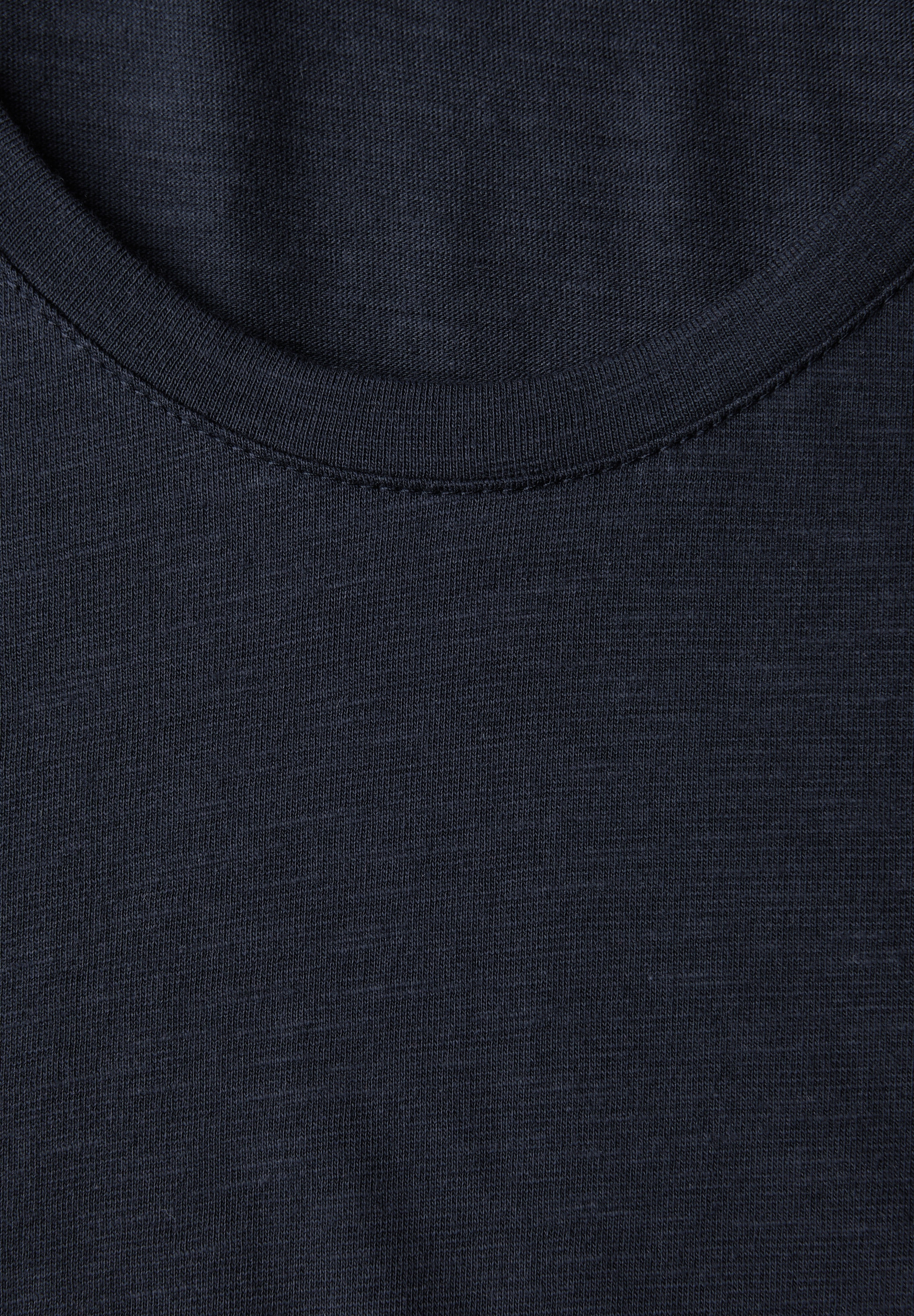 STREET ONE T-Shirt »Style Gerda« mit femininem V-Ausschnitt