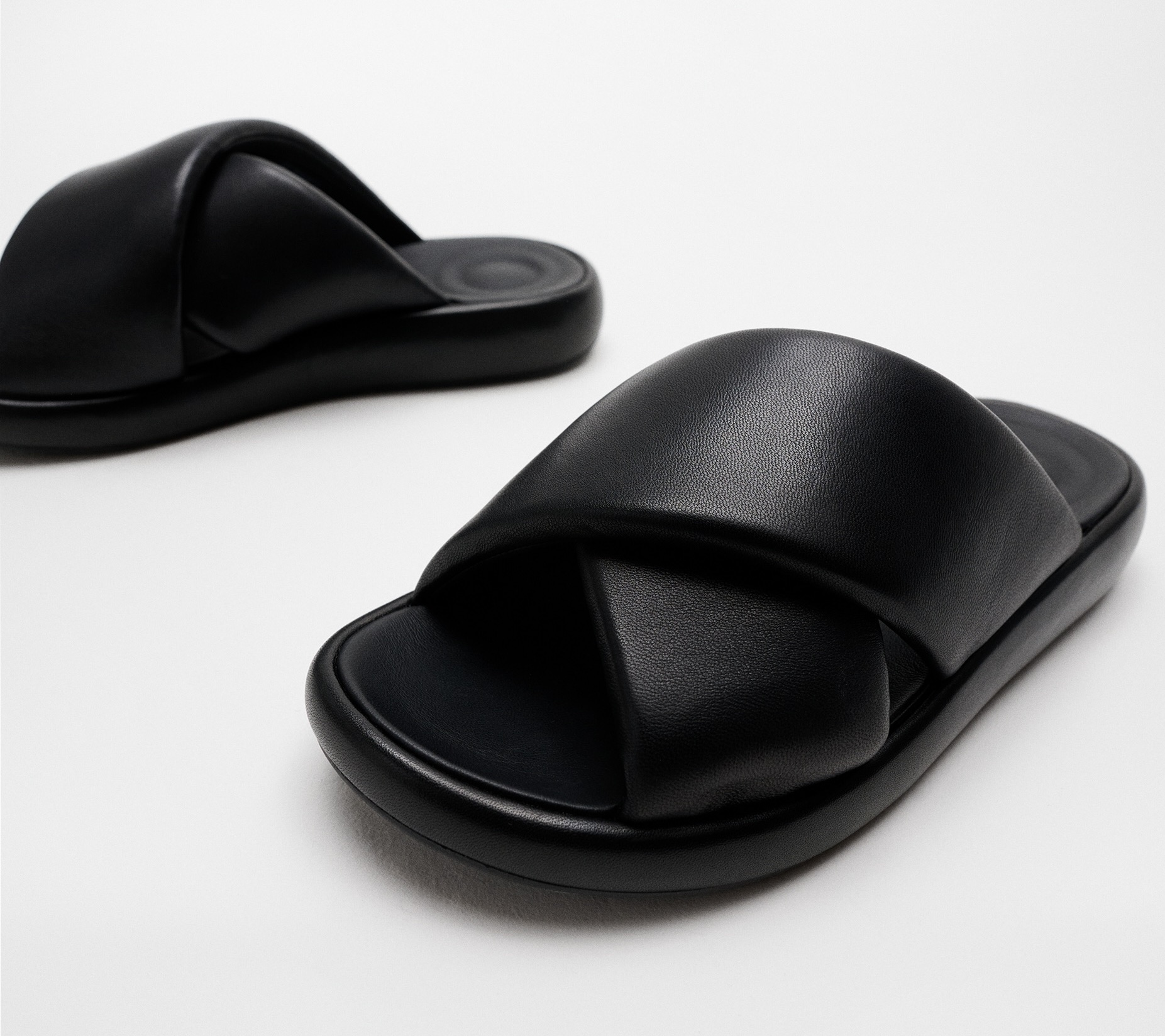 Fitflop Pantolette »iQUSHION D-LUXE«, Flats, Sommerschuh mit gepolsterter Innensohle