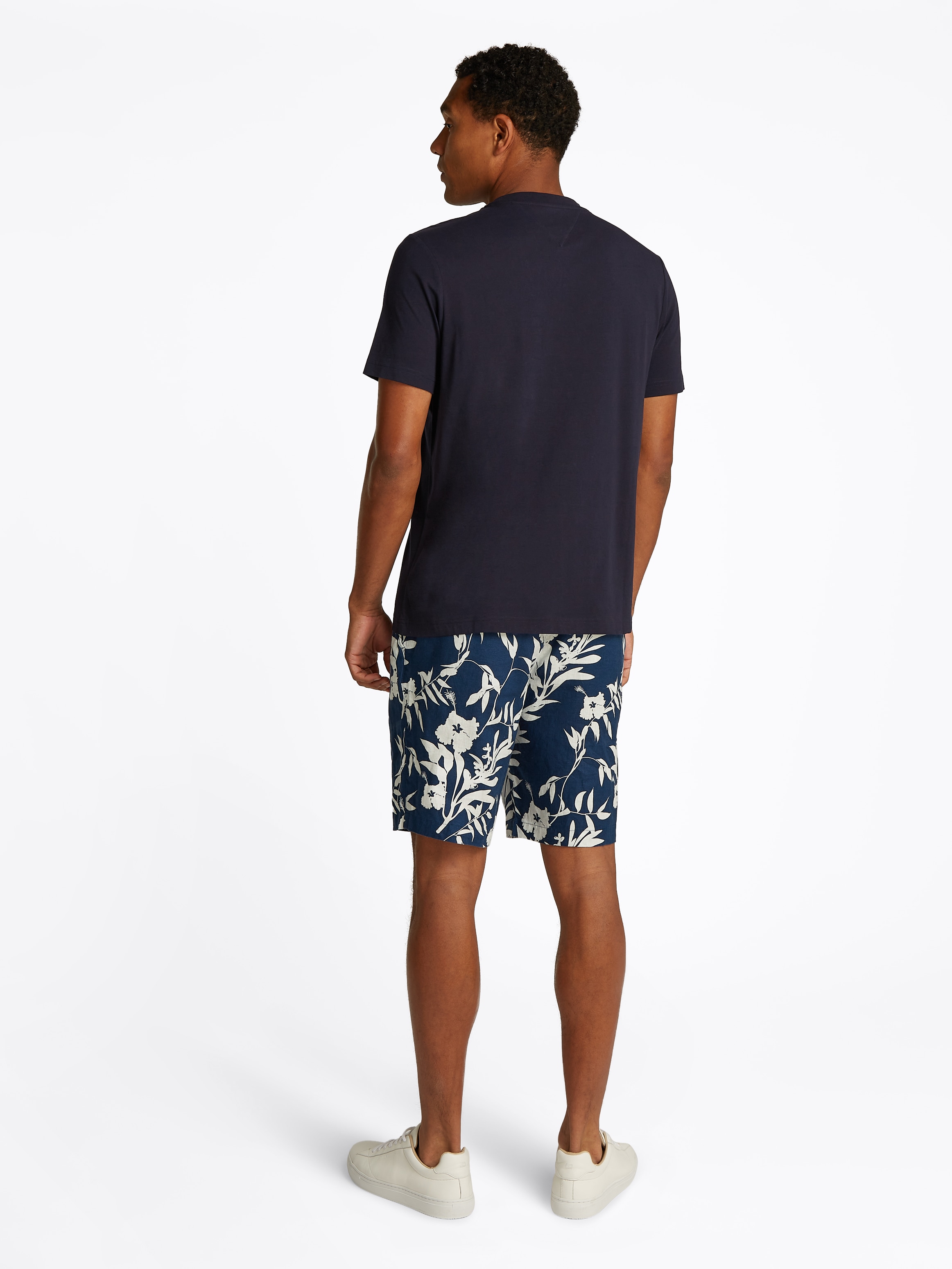 Tommy Hilfiger T-Shirt »HILFIGER CENTER STACK TEE«, mit großem Schriftprint