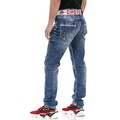 Cipo & Baxx Regular-fit-Jeans, mit markanter Taschenverarbeitung