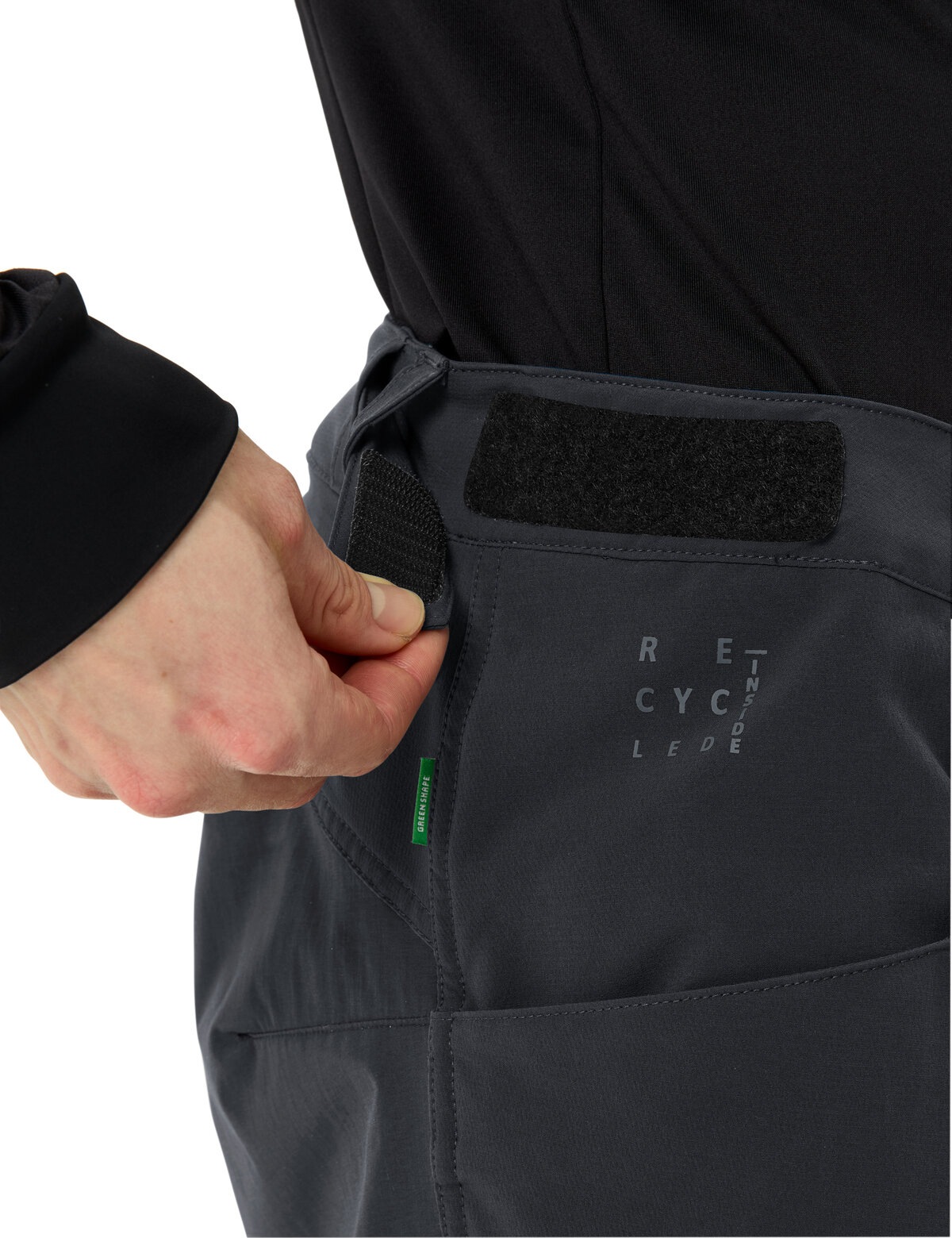 VAUDE Softshellhose »MEN'S QIMSA LIGHT SOFTSHELL PANTS II«  windabweisendes Material, wasserdichter Einsatz am Gesäß