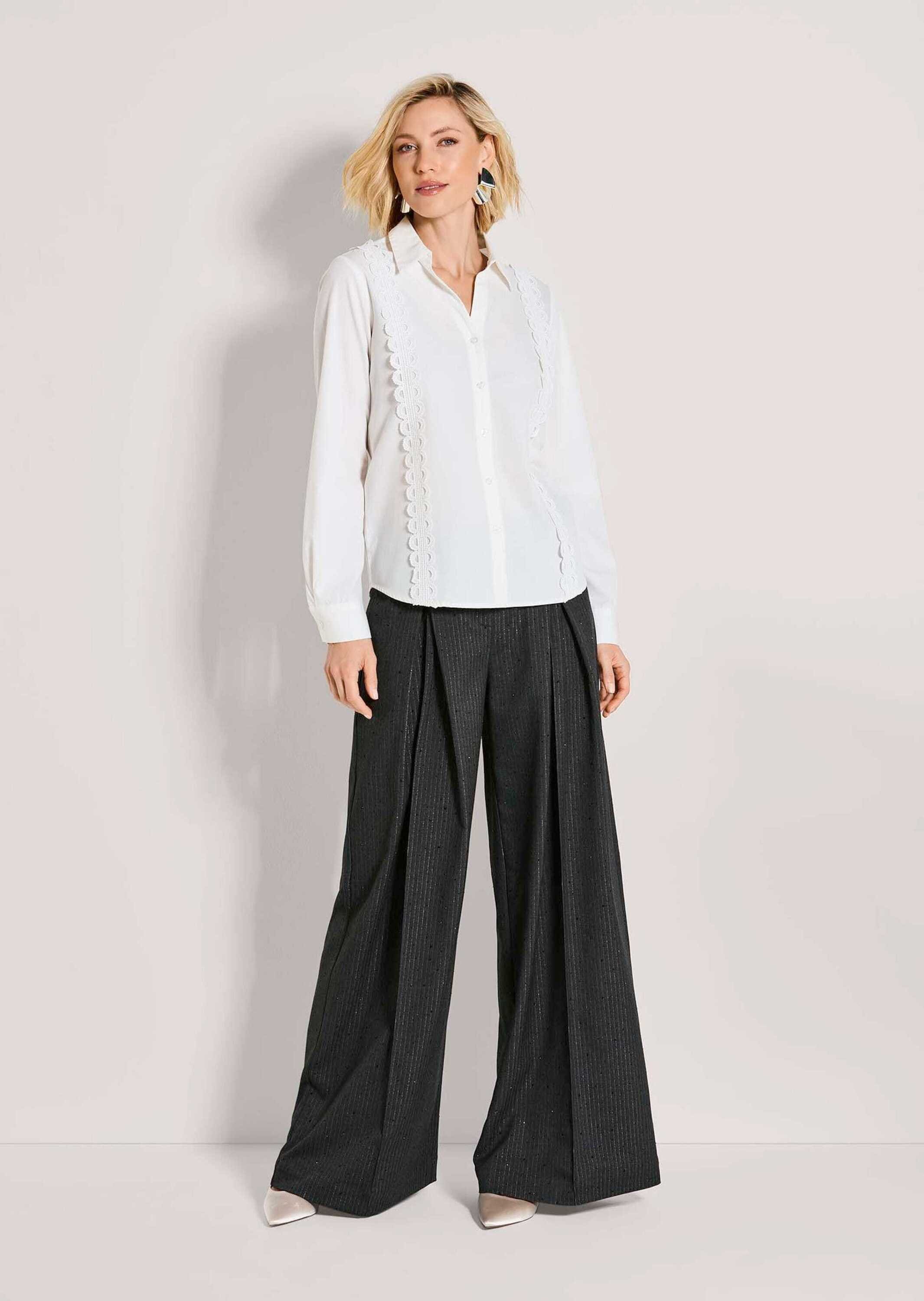 MADELEINE Hemdbluse »Hemdbluse Baumwollbluse mit Spitzendetails« Dekorative Spitzenbänder