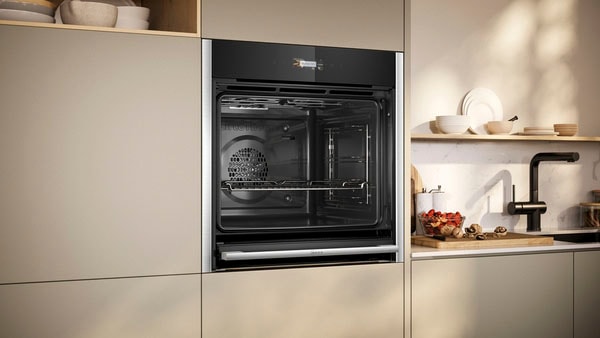 NEFF Einbaubackofen N 70 »B54CR21N0«, mit Teleskopauszug nachrüstbar, EasyClean®, voll versenkbare Ofentür dank Slide & Hide®