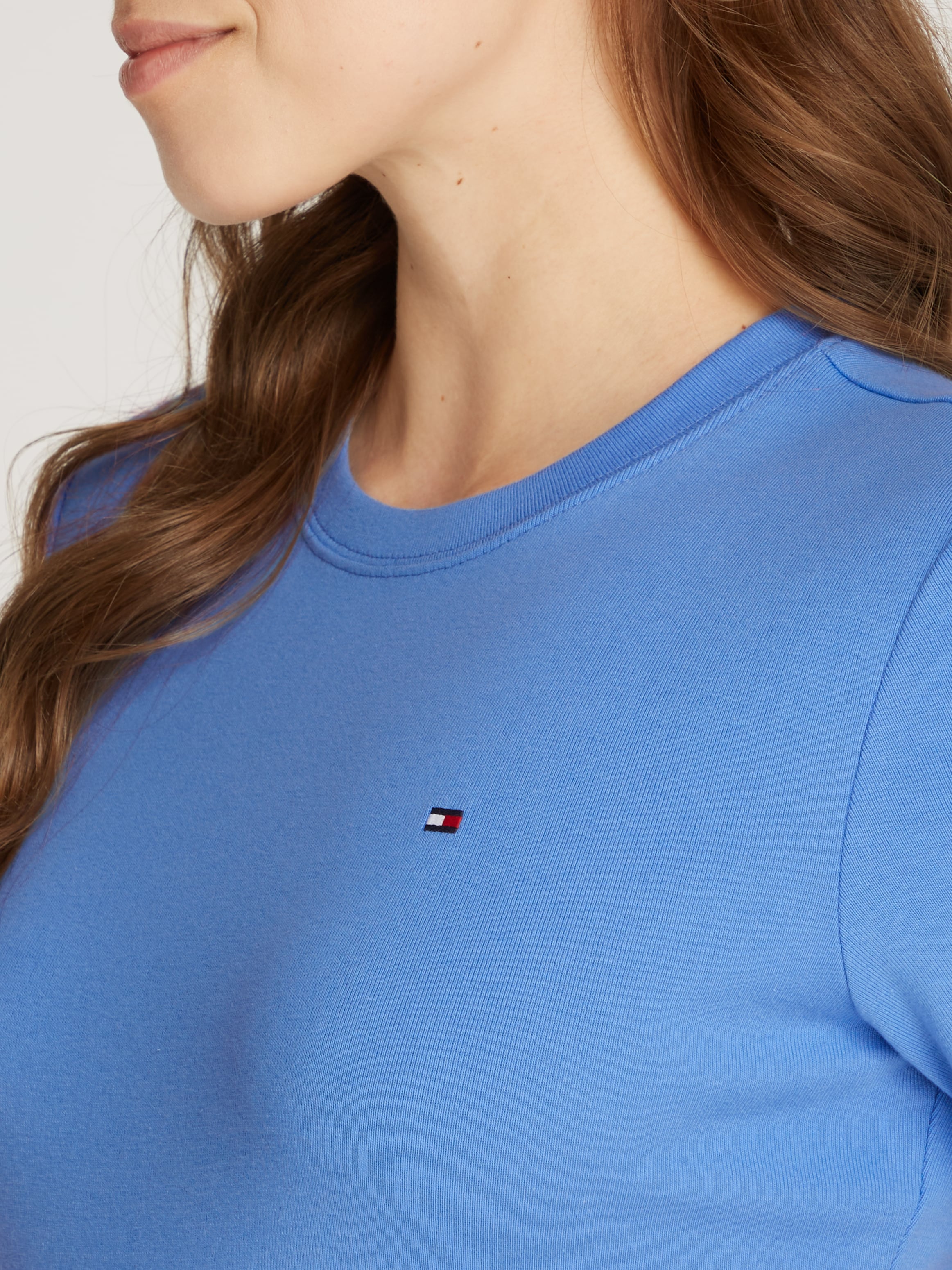 Tommy Hilfiger T-Shirt »SLIM CODY C-NK SS«, mit Logostickerei