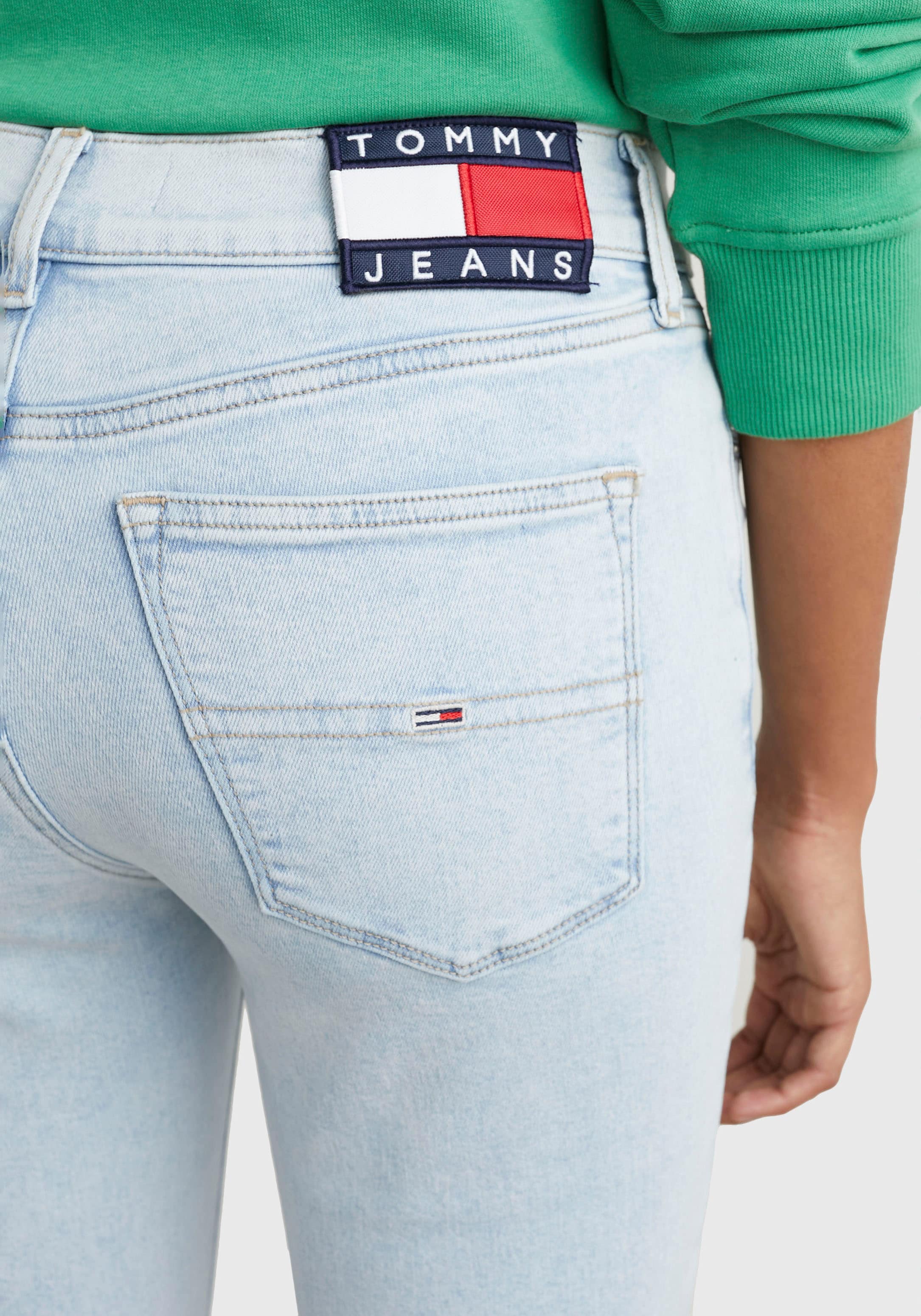 Tommy Jeans Skinny-fit-Jeans »Nora«, mit Tommy Jeans Label-Badge & Passe  hinten im OTTO Online Shop