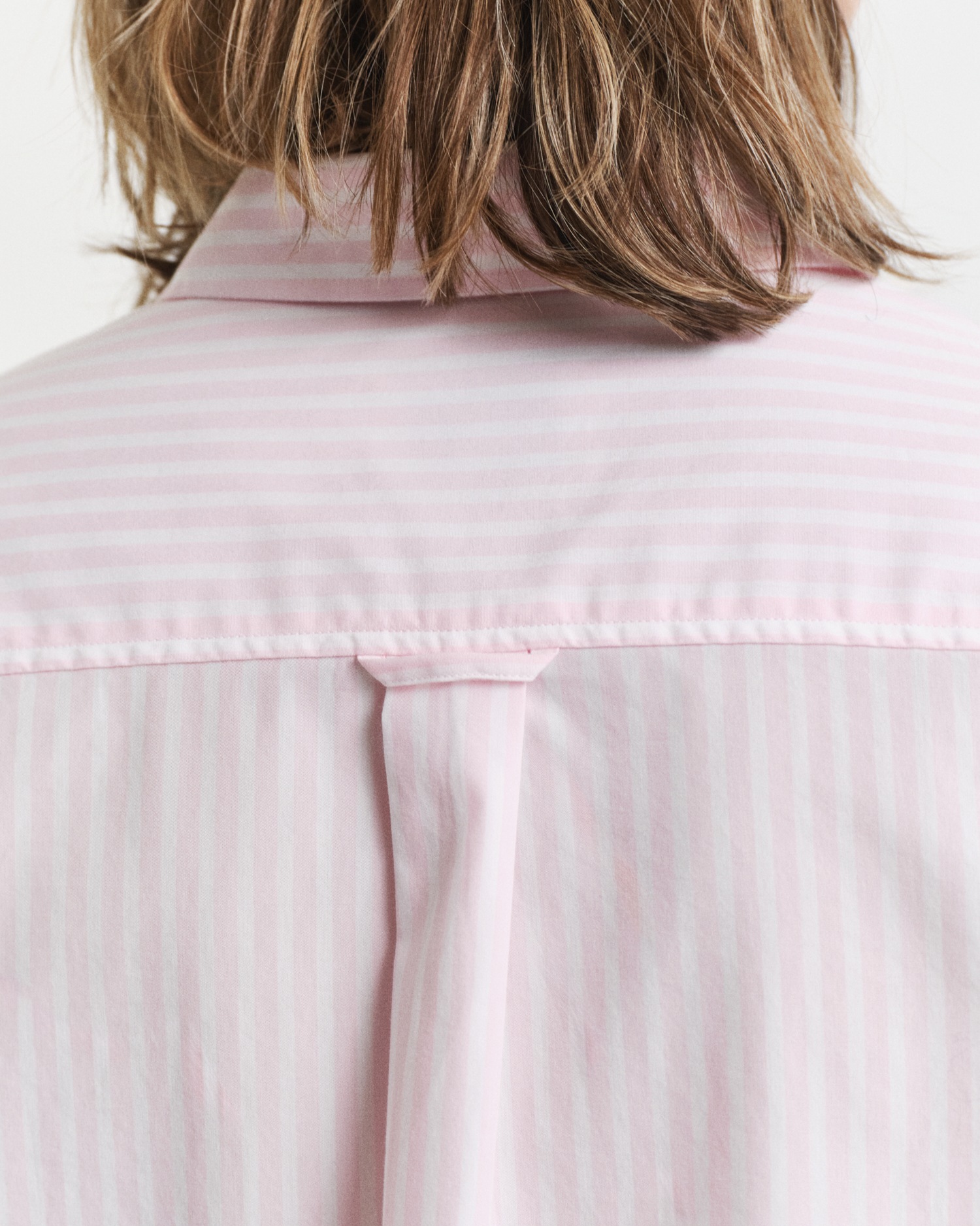 Gant Hemdbluse »REG POPLIN STRIPED SHIRT«, mit einer kleinen Logostickerei auf der Brust