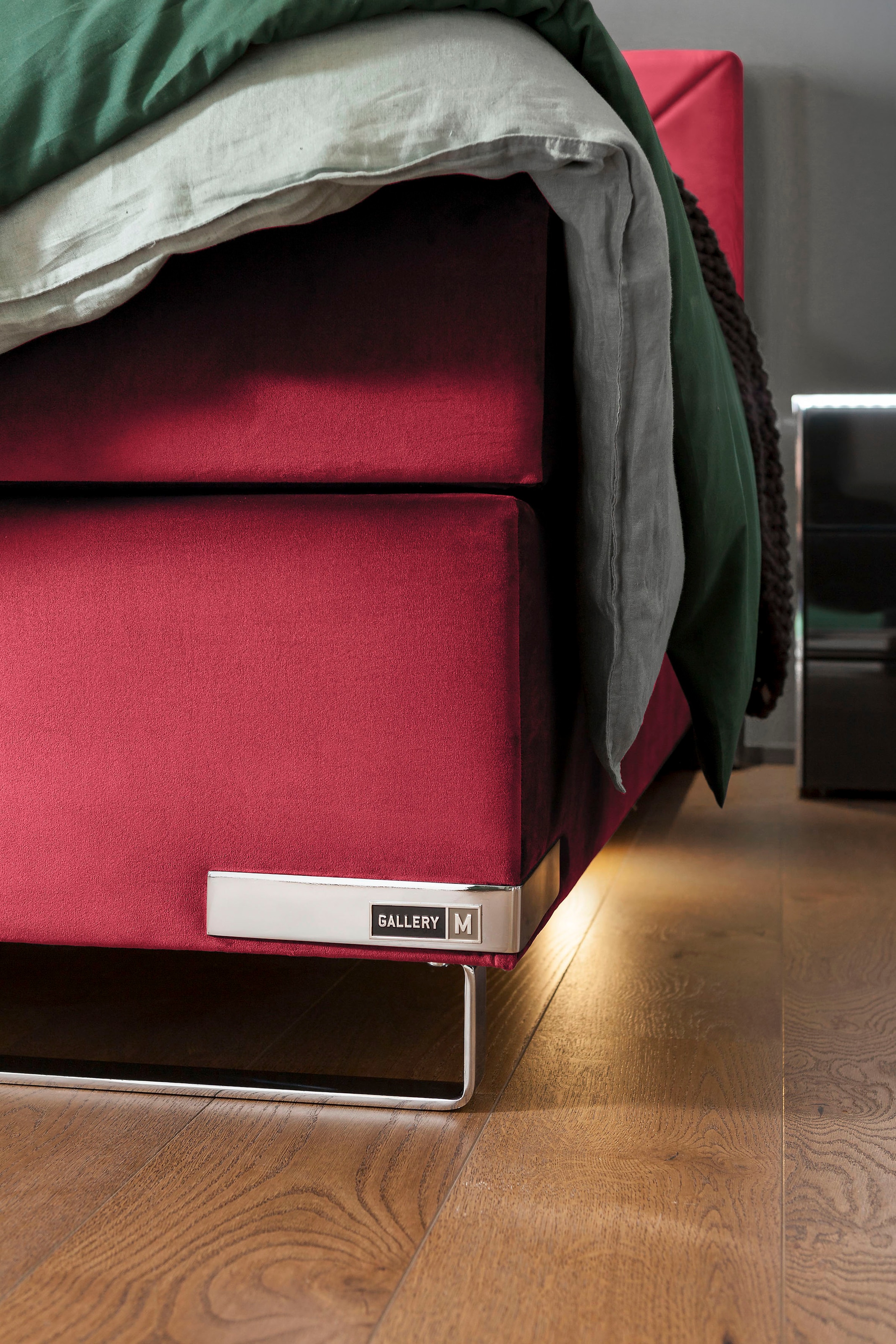 GALLERY M branded by Musterring Boxspringbett »Dubai«, Kufe in Chrom, 3 Härtegrade, Kopfteil mit Knopfheftung