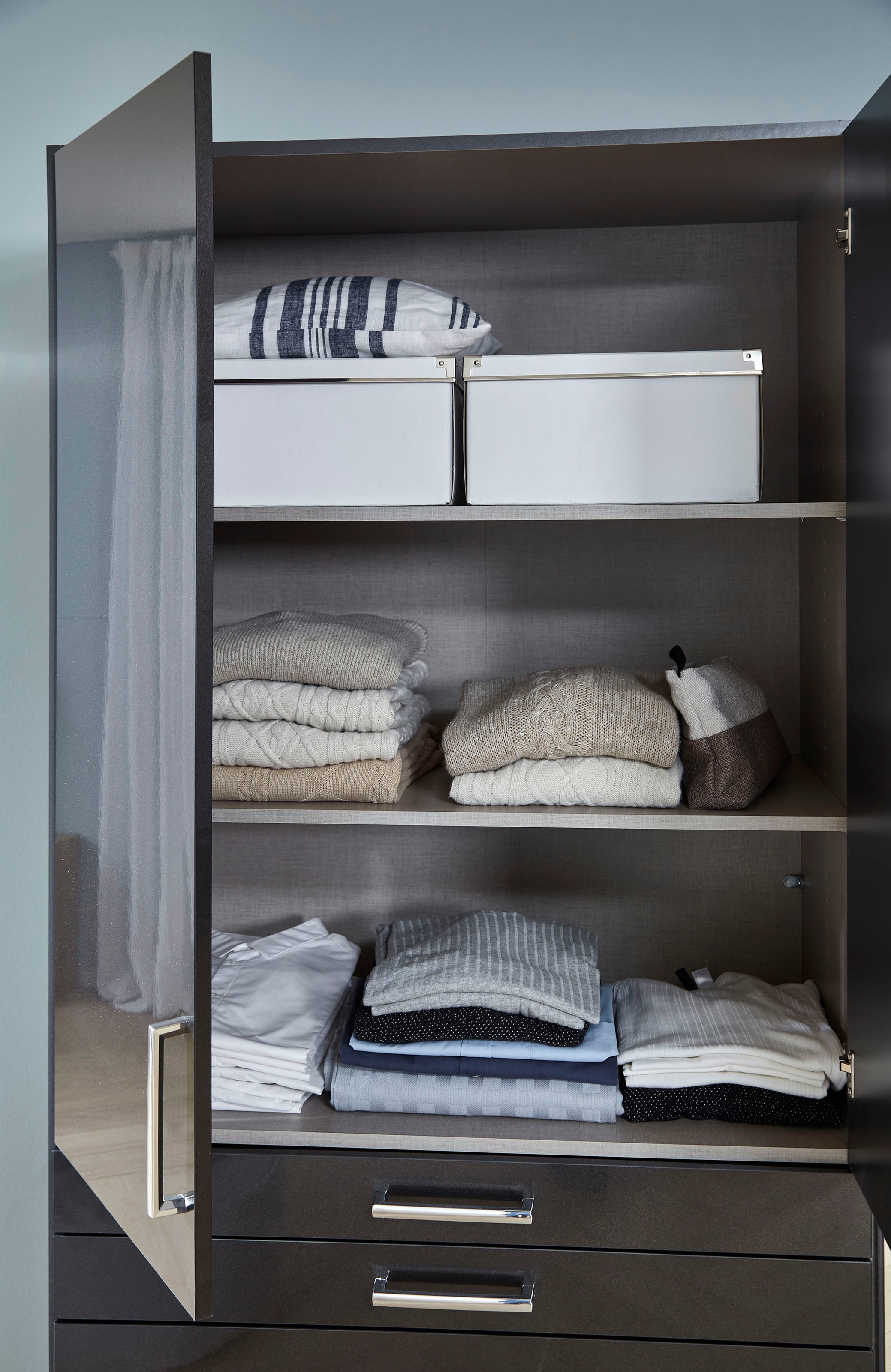 rauch Drehtürenschrank »Kleiderschrank Schrank Garderobe Garderobenschrank Topseller HOMBURG«, inkl. Passepartout, oberer Schubkasten mit Einteilung MADE IN GERMANY