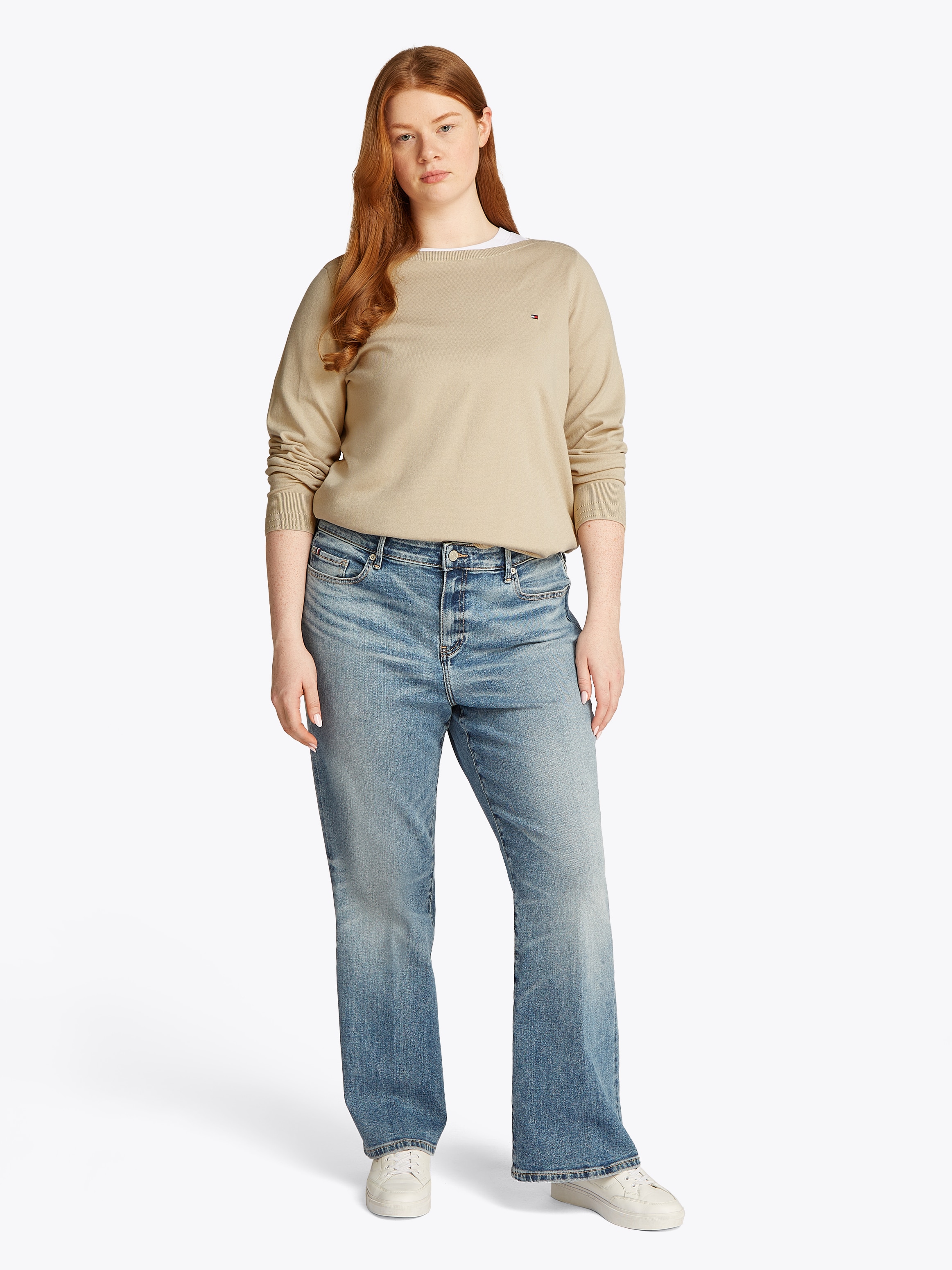 Tommy Hilfiger Curve Strickpullover »CRV CO JERSEY STITCH LS B-NK SWT«, in Großen Größen, Logostickerei