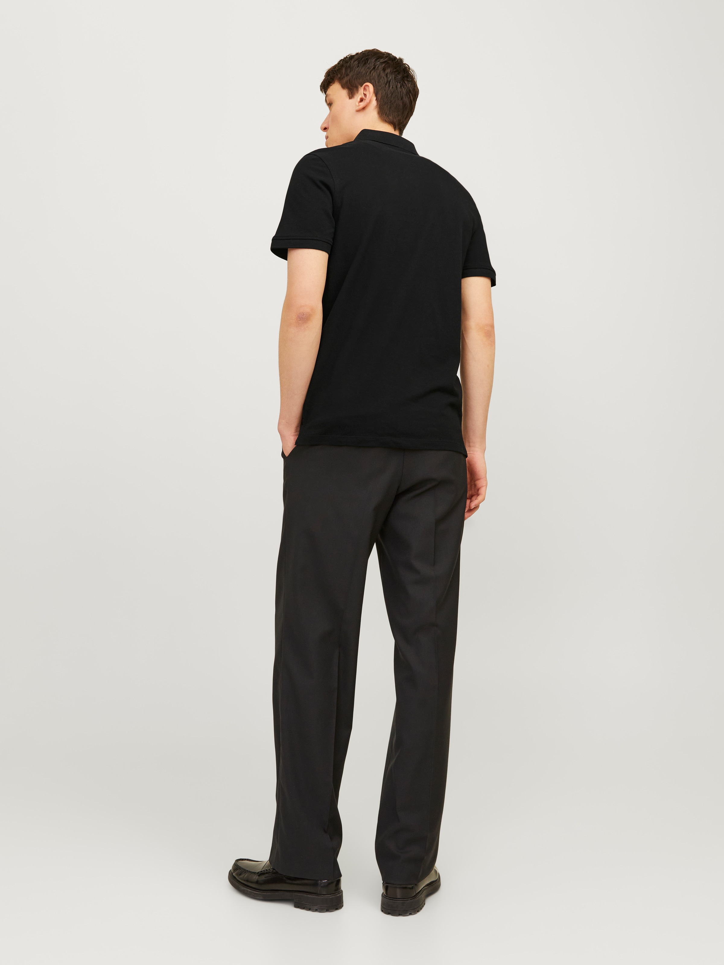 Jack & Jones Poloshirt »JJEPAULOS  Poloshirt mit klassischem Kragen und figurbetonter Form« Logostickerei, modisch, schmal, Baumwolle, Polokragen