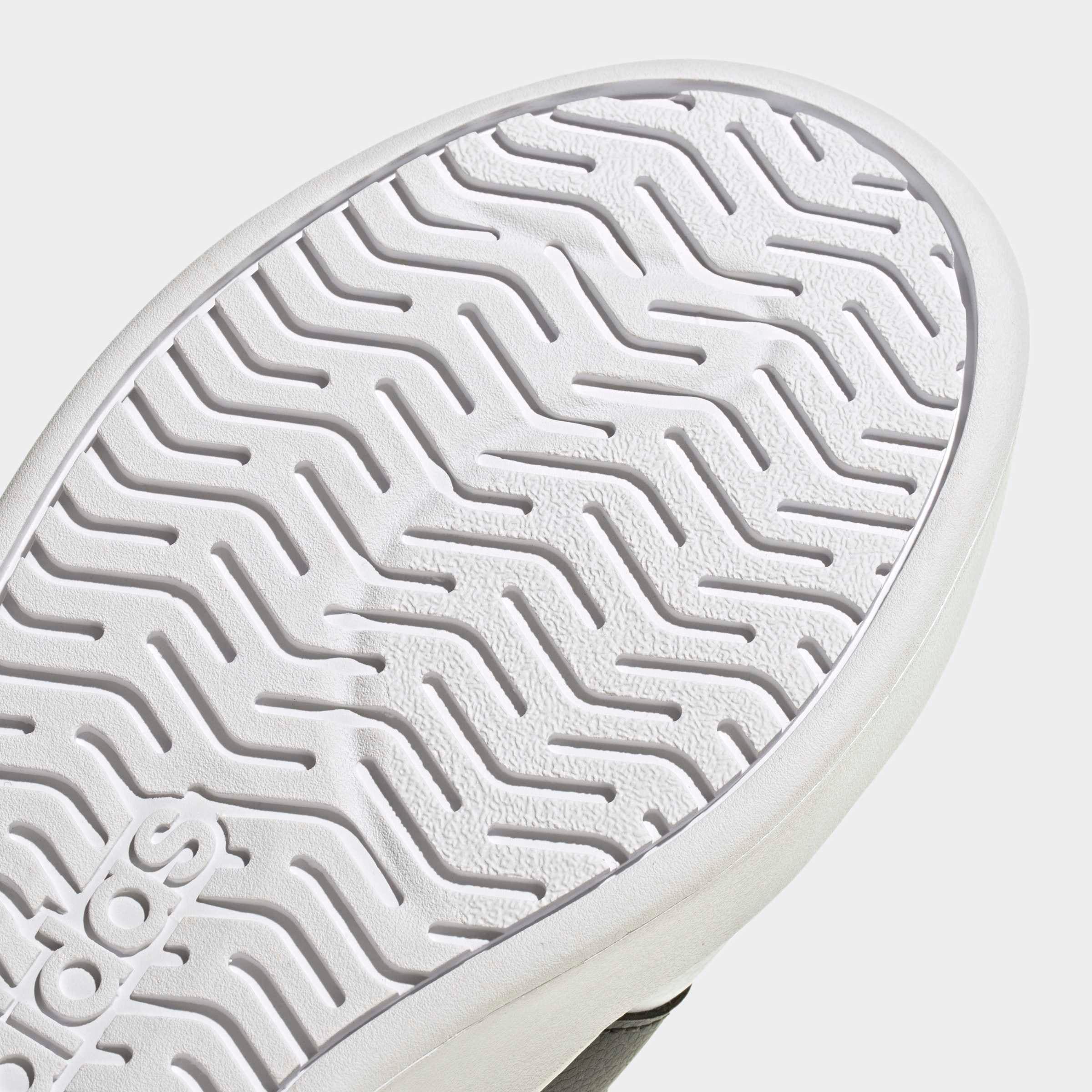 adidas Sportswear Plateausneaker »STREETTALK BOLD«  inspiriert vom Design des adidas Superstar