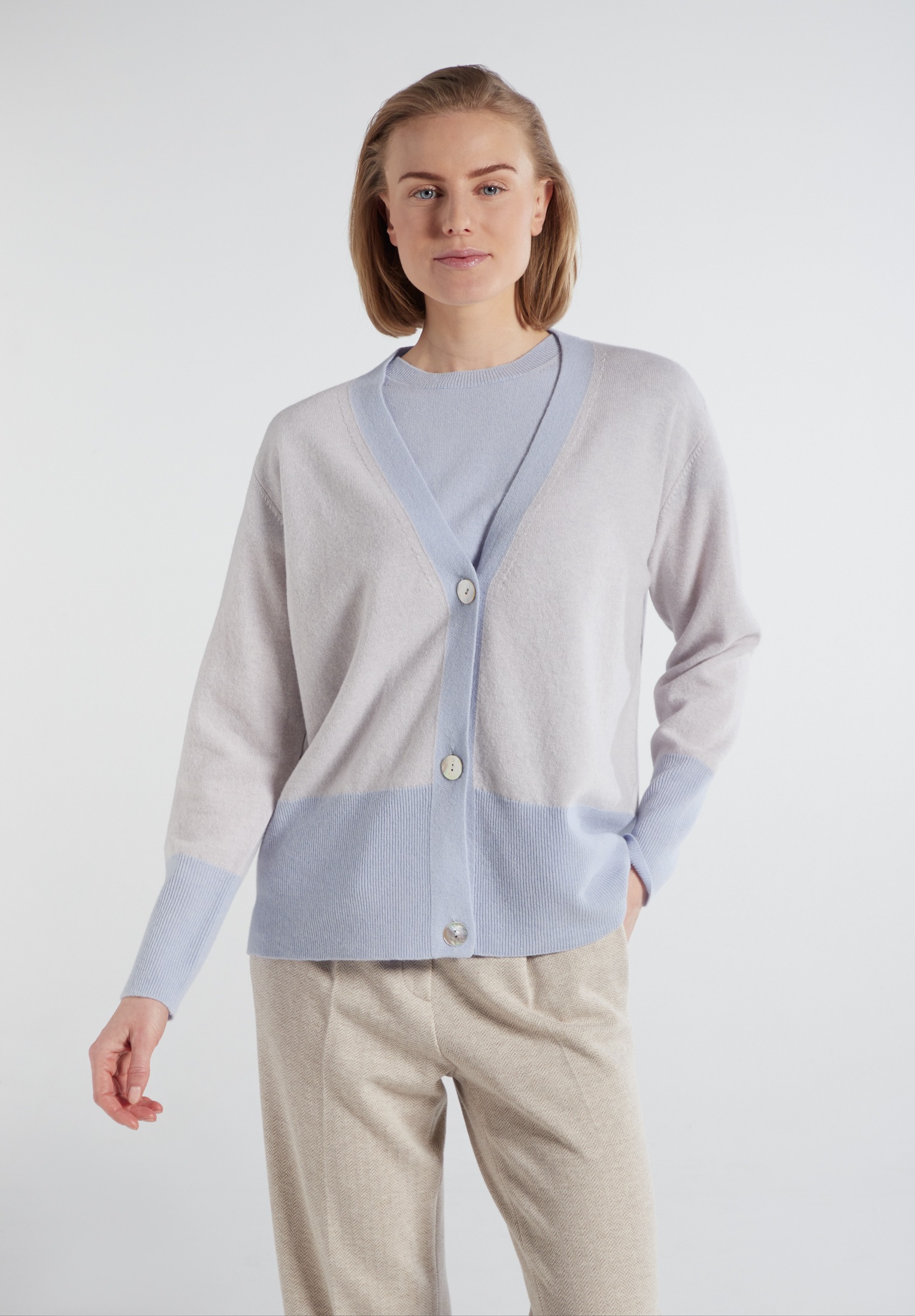 Eterna Cardigan