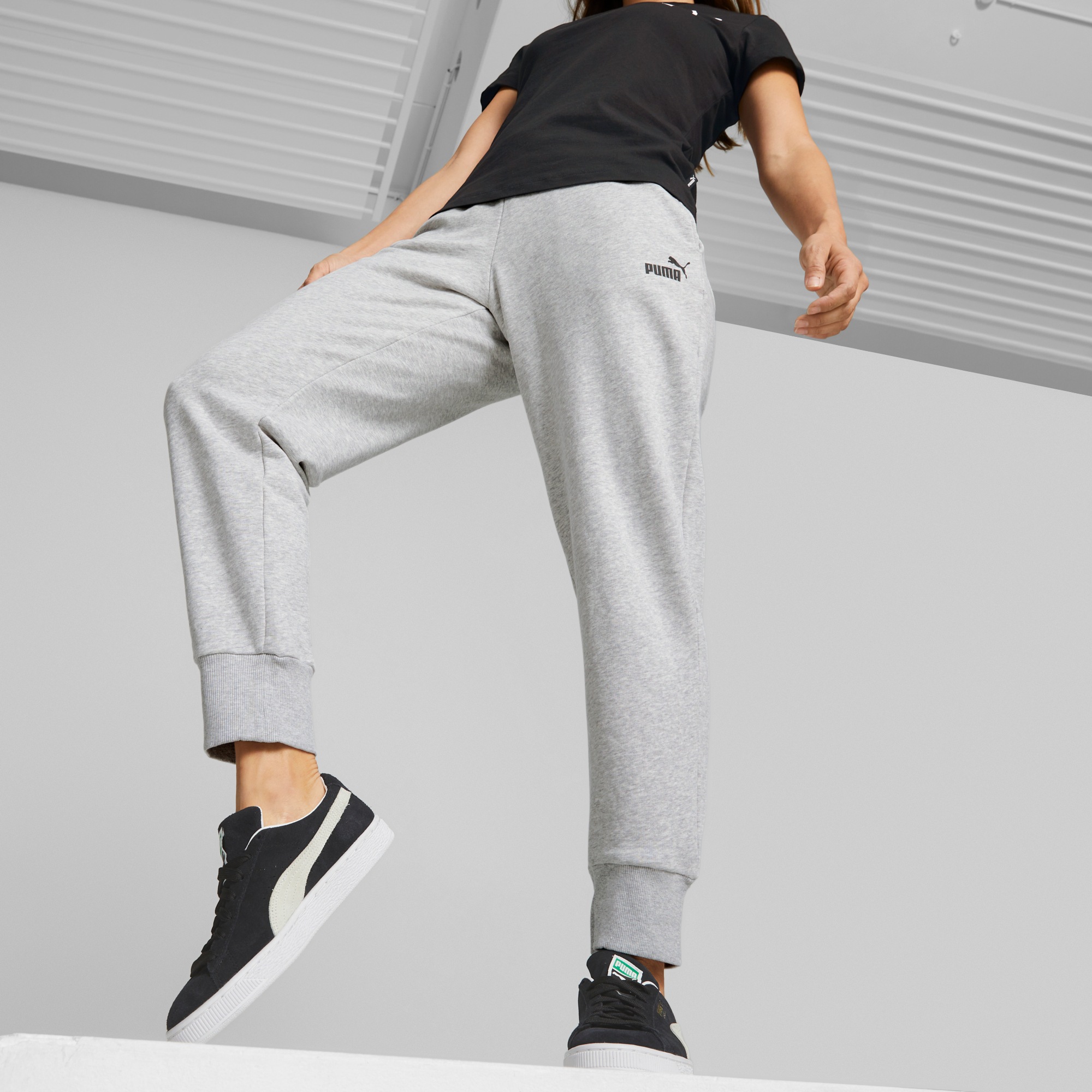 PUMA Jogginghose »ESS SWEATPANTS TR CL«