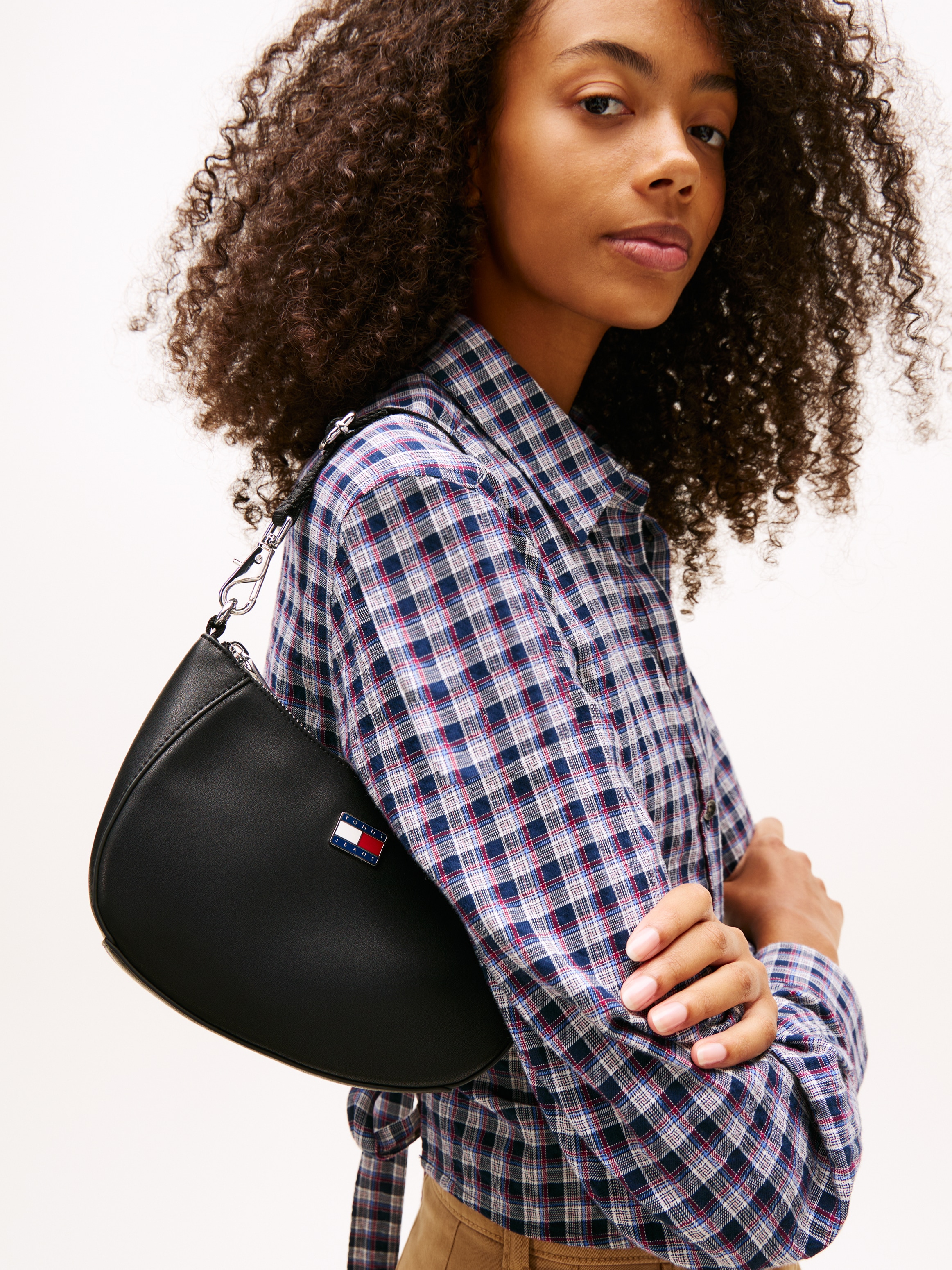 Tommy Jeans Schultertasche »TJW DAILY ELEVATED SHOULDER BAG« , Damen Tragetasche mit verlängerbarem Trageriemen
