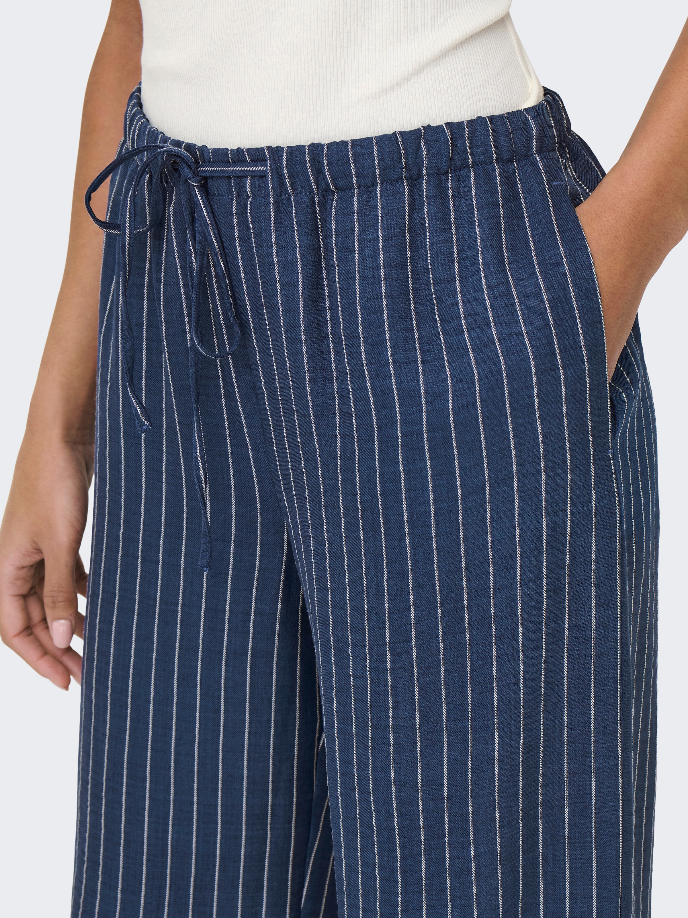 JDY Schlupfhose »JDYPOWER MW WIDE PANT WVN NOOS«  Materialmix, regular fit