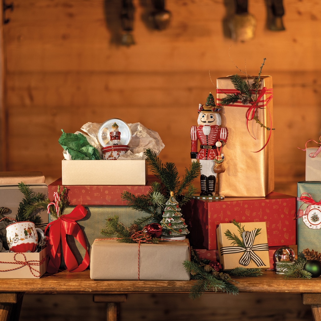 Villeroy & Boch Weihnachtsfigur »Dekofigur Nussknacker Christmas Toys Memory bunt«
