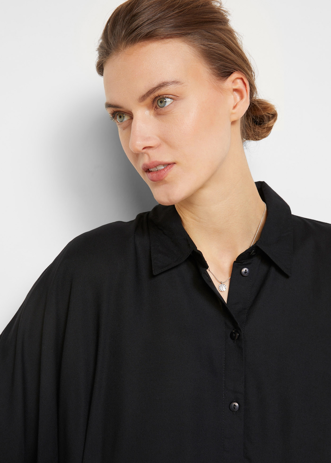 bonprix Blusenkleid Eingrifftaschen Blusenkleid aus feiner Viskose