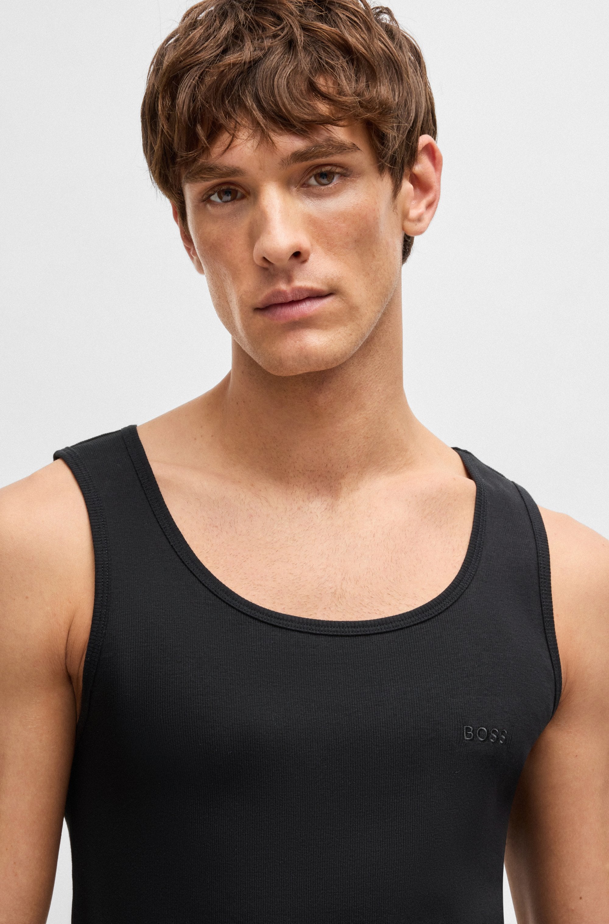 BOSS Tanktop »3P RibClassic BOSS ONE x David Beckham«, Ton in Ton Stickerei auf der Brust