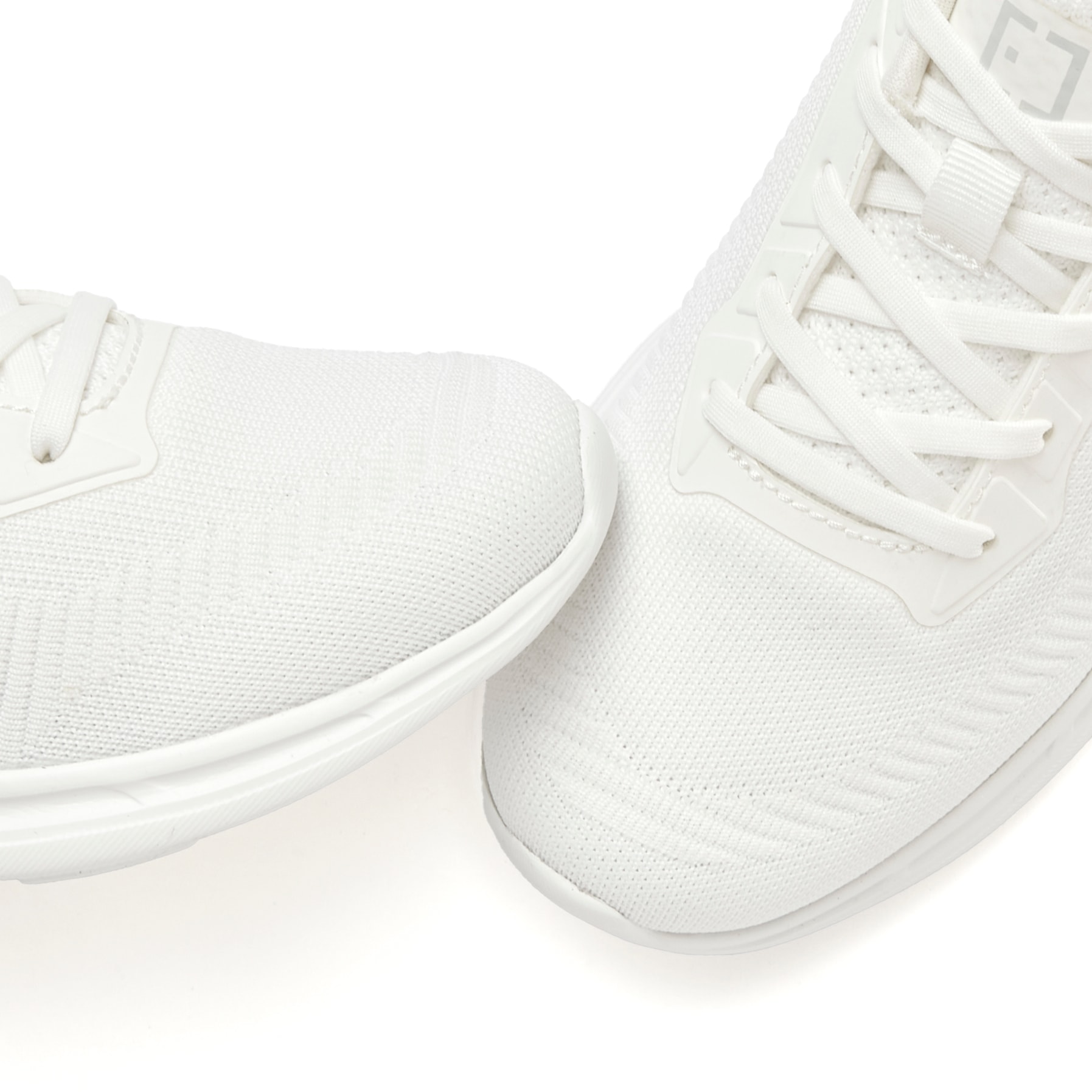 Elbsand Sneaker »Slip-In Sneaker, Freizeitschuh, Halbschuh«, mit elastischen Bändern für schnelles Reinschlüpfen, Unisex VEGAN