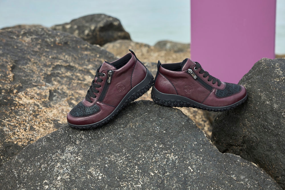 Rieker Sneakerboots  High Top Sneaker, Schnürboots, Stiefelette mit weichem Schaftrand
