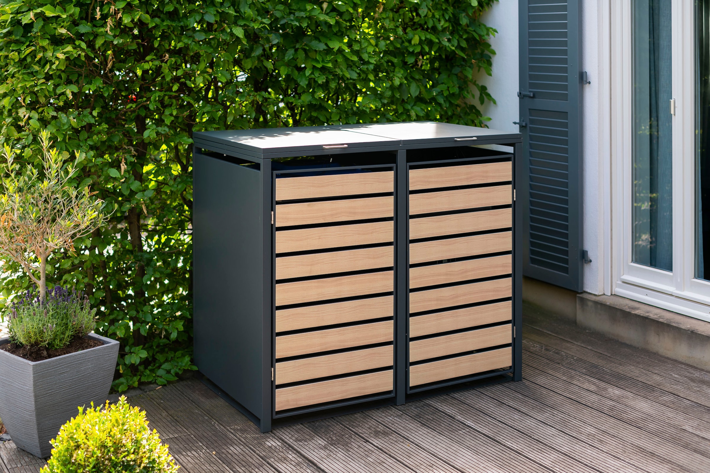 WESTMANN Mülltonnenbox »für 2 Mülltonnen à 240 l«, HxBxT: 116x132x80cm, mit Gasdruckfedern und Deckeldämpfern