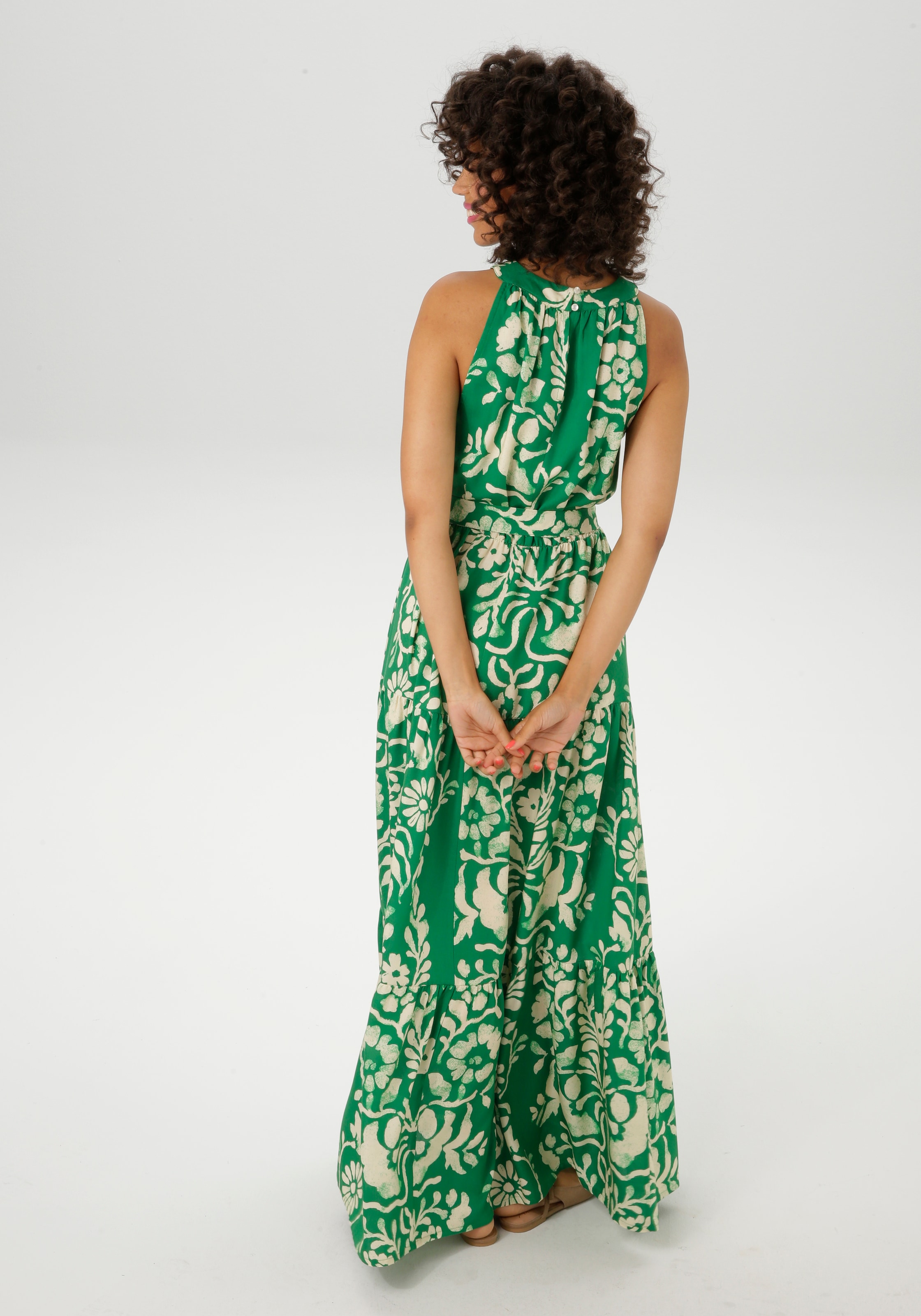 Aniston CASUAL Sommerkleid, (mit abnehmbaren Bindeband), mit extravagantem Blumendruck - jedes Teil ein Unikat