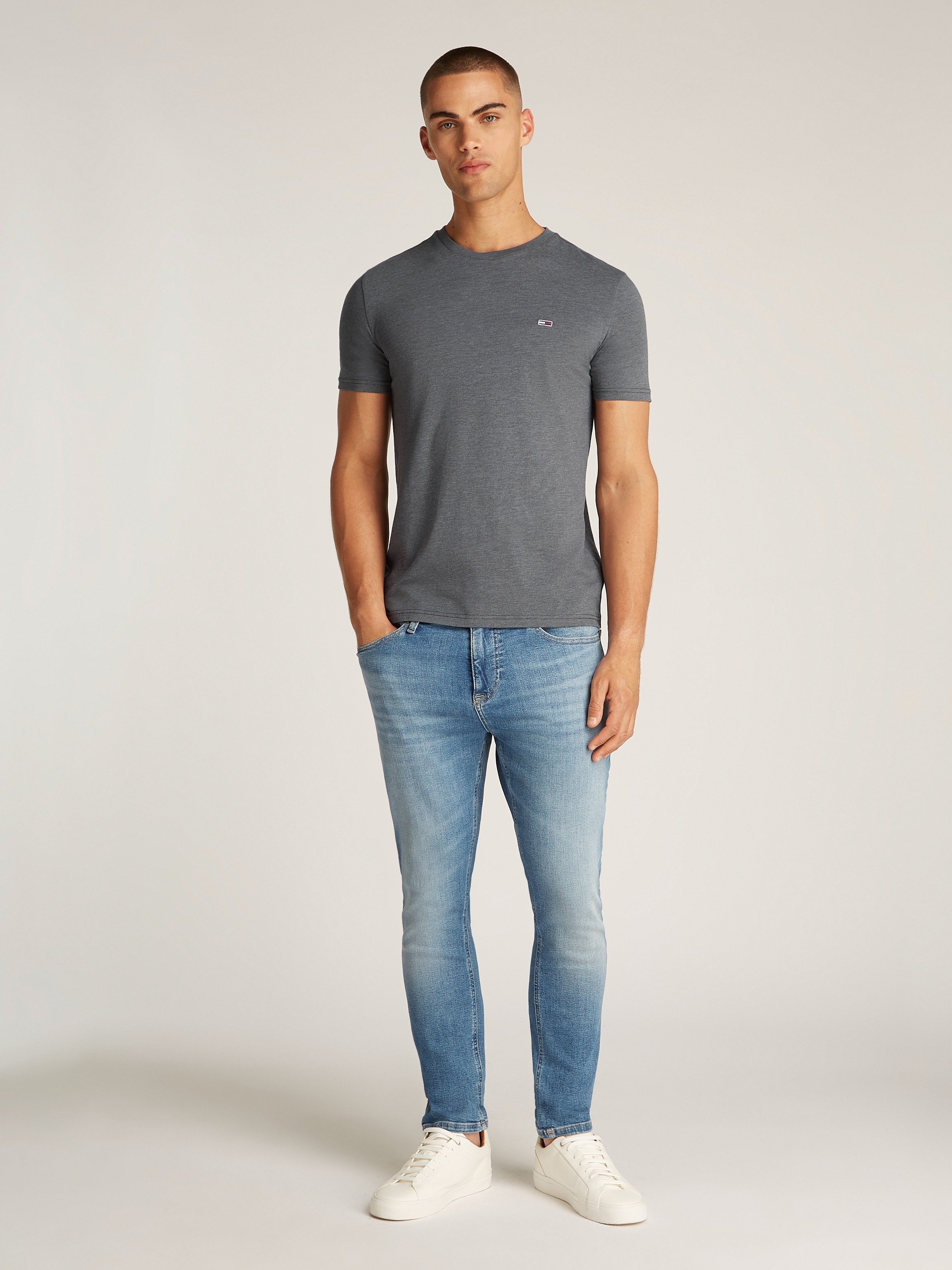 Tommy Jeans T-Shirt »TJM XSLIM JASPE HTR TEE EXT«, Mit Rundhalsausschnitt