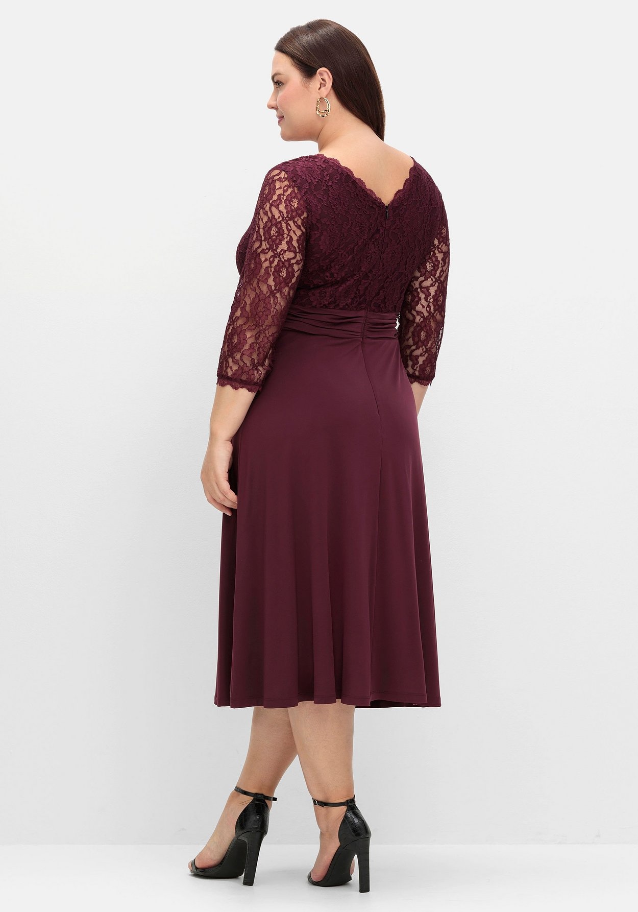 Sheego Abendkleid »Abendkleid mit Oberteil aus floraler Spitze«