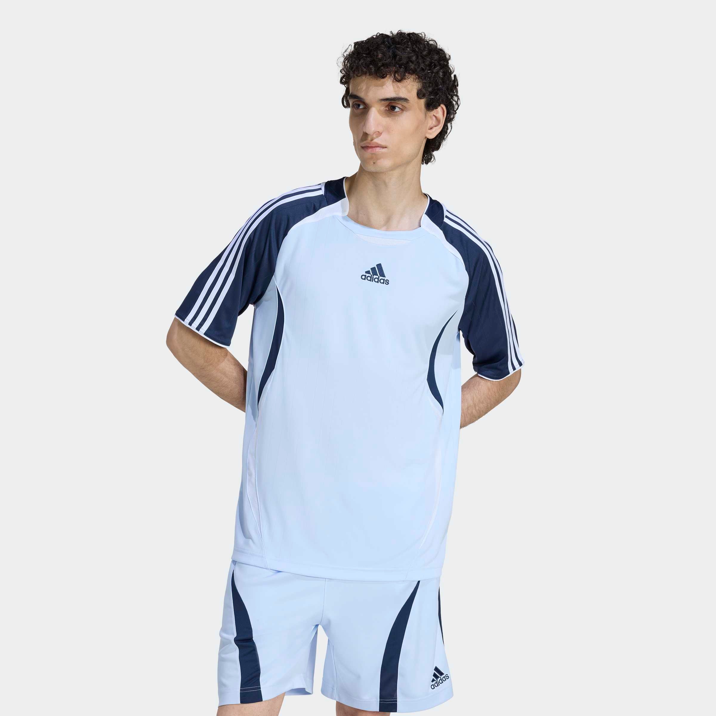 adidas Originals T-Shirt »TEAMGEIST ADICOLOR« sportlicher Look, Kurzarm, mit Rundhalsausschnitt