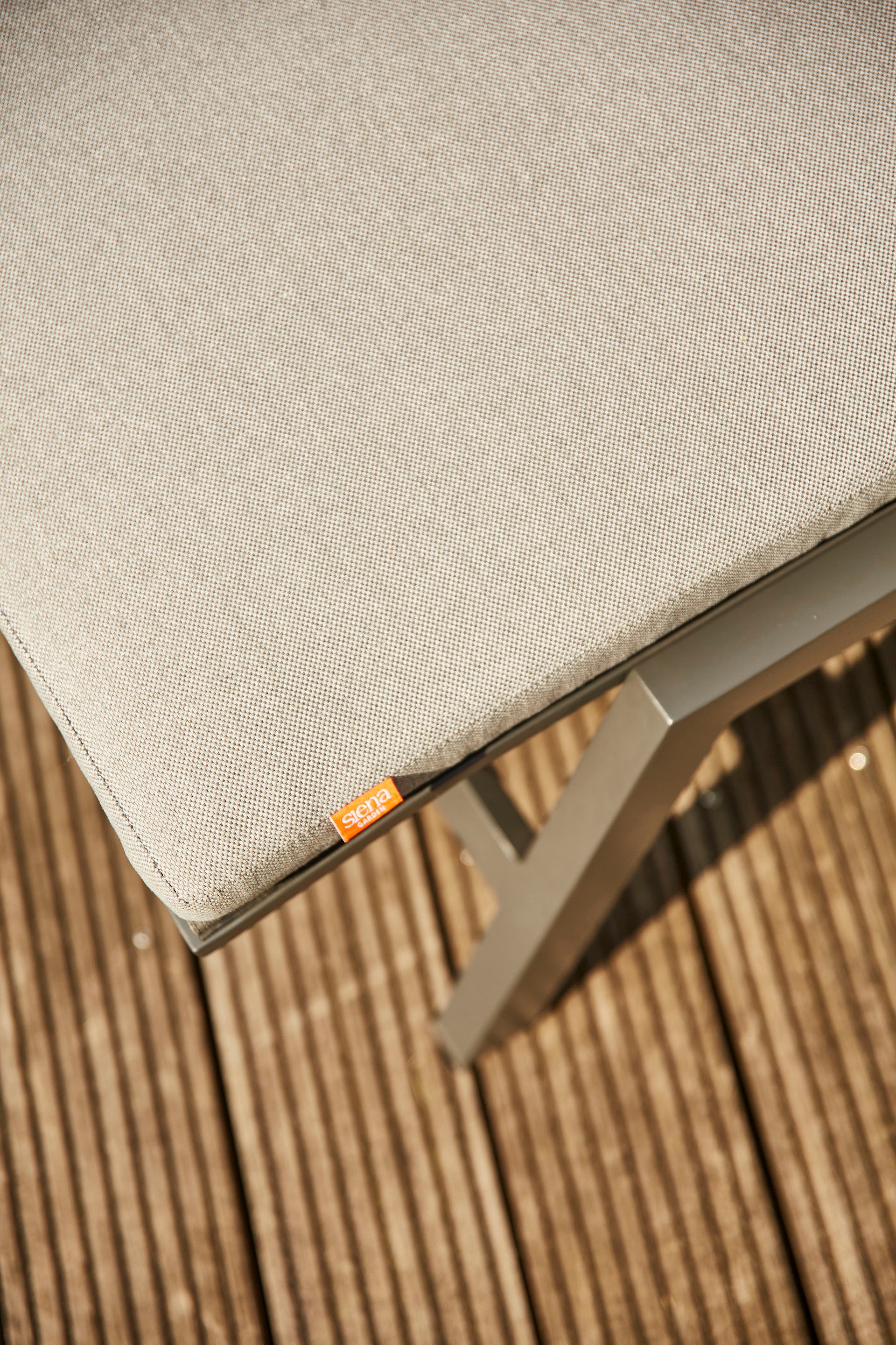 Siena Garden Garten-Essgruppe »Valencia/Ancona«, (Set, 15 tlg., 6 Sessel: 59x71x110 cm, Liege: 70x154x109,5 cm, Tisch: 220x100x74 cm), Polypropylen, Aluminium, Tischplatte aus Keramik, inkl. 7 Auflagen
