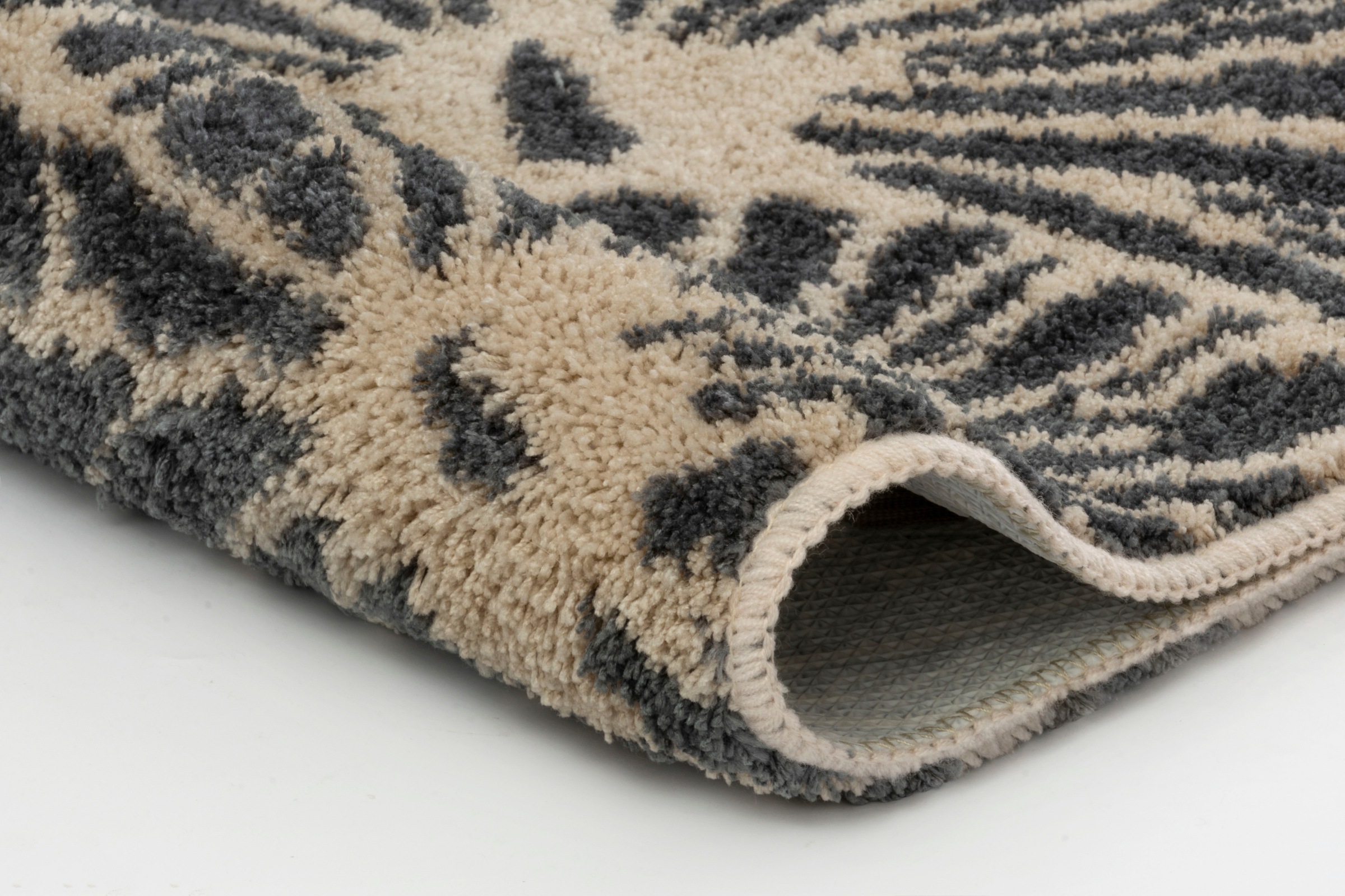 Kleine Wolke Badematte »Lotus«, rutschhemmend beschichtet, fußbodenheizungsgeeignet, Badteppich, modernes Design, waschbar