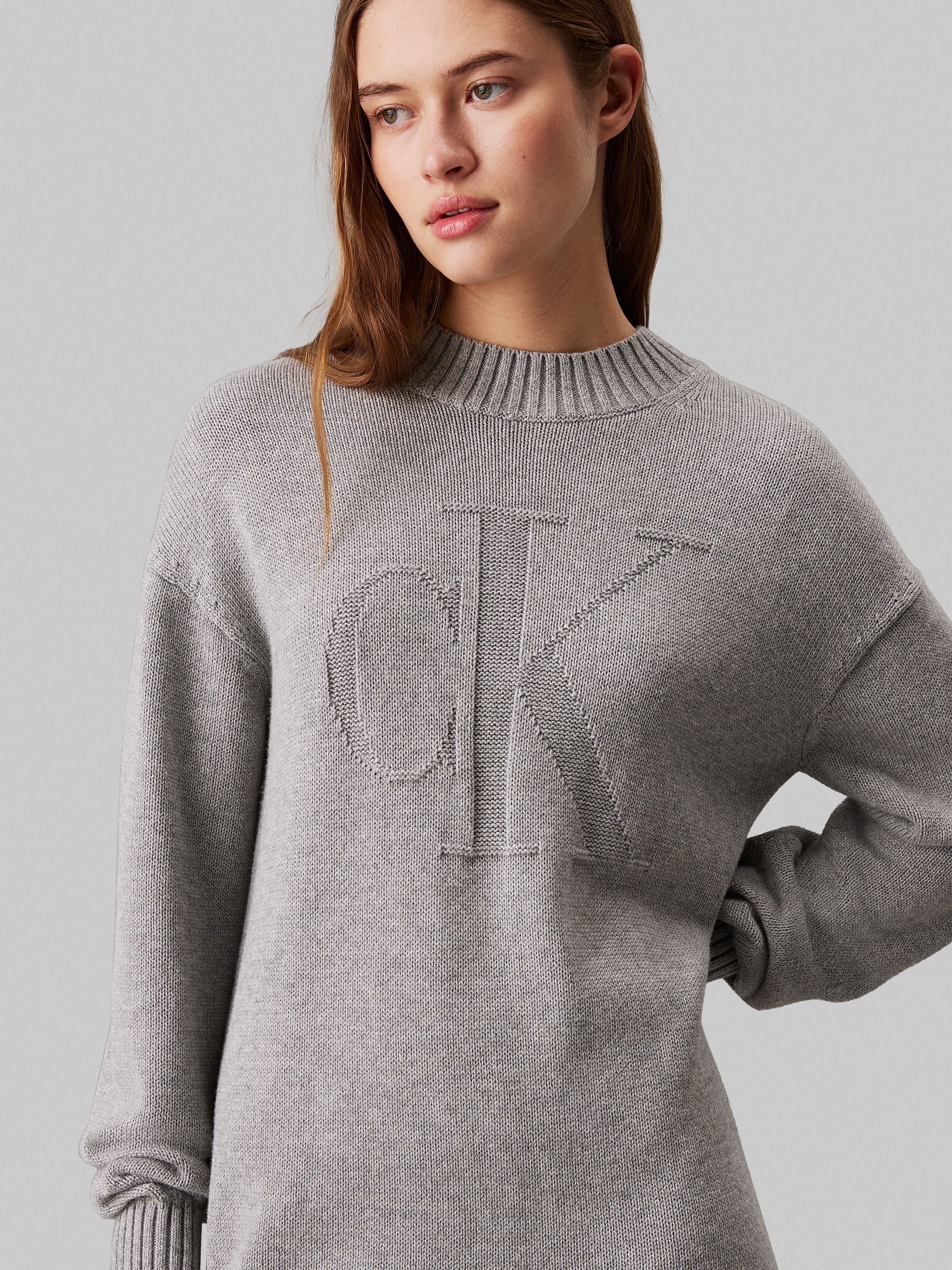 Calvin Klein Jeans Strickkleid »CK INTARSIA LOOSE SWEATER DRESS«, mit Logostickerei