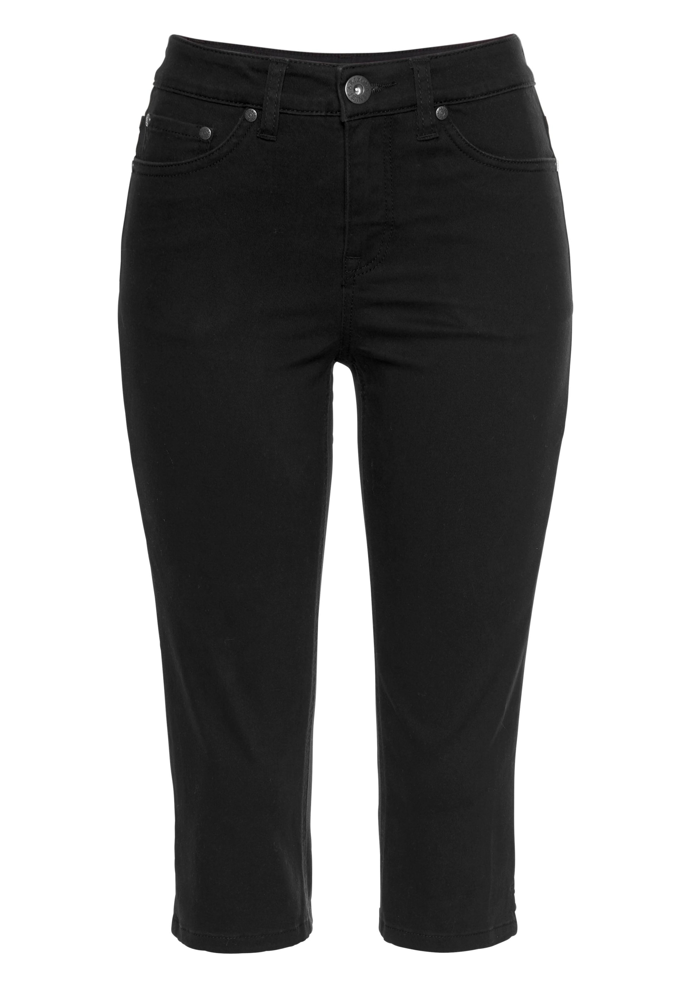 Arizona Caprijeans »mit Schlitz am Saum«, schmale Passform, mit stylischen Nieten, hohe Taille