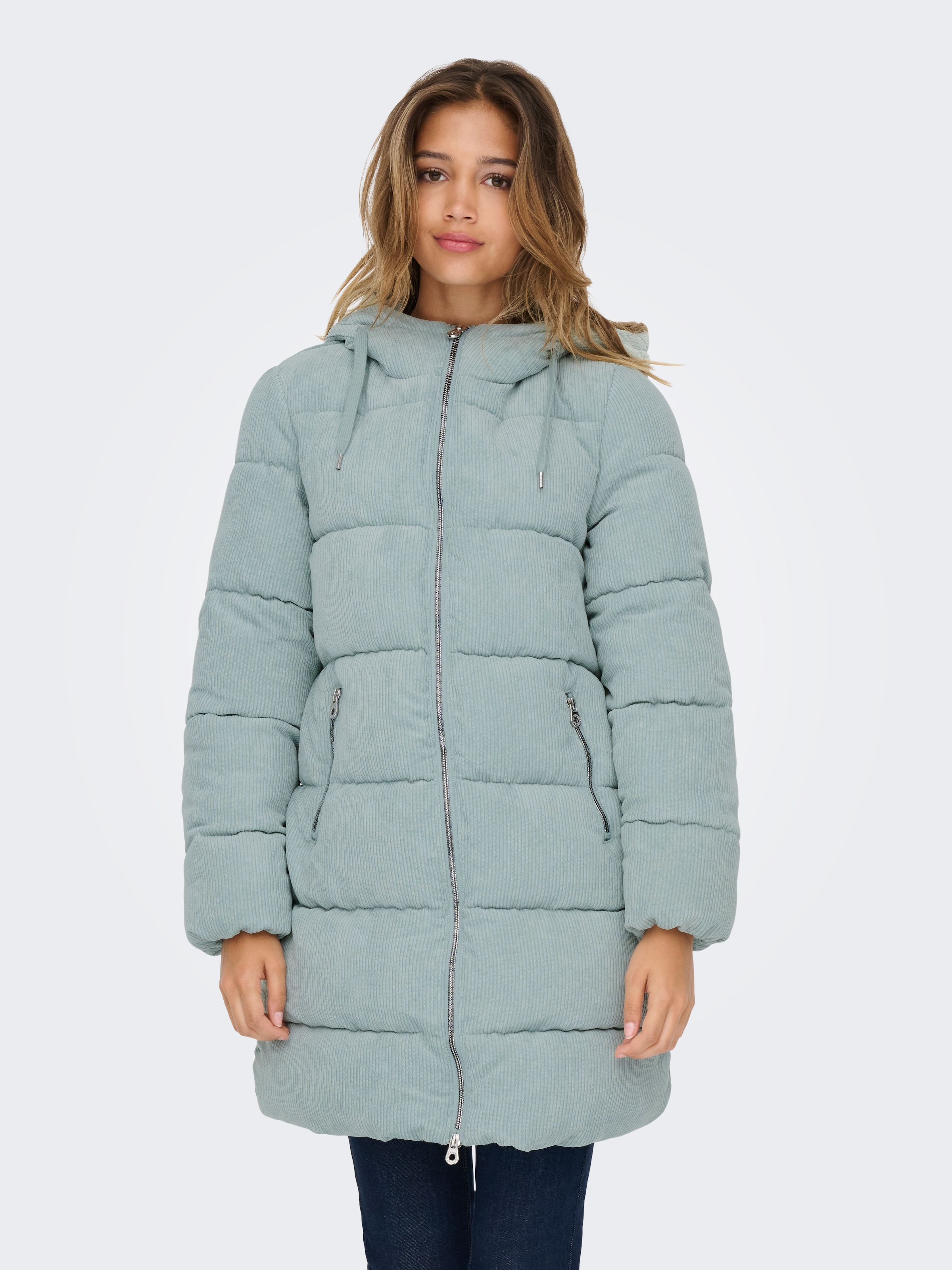 ONLY Steppjacke »ONLDOLLY LONG CORDUROY PUFFER OTW« mit Kapuze aus feinem Cordmaterial