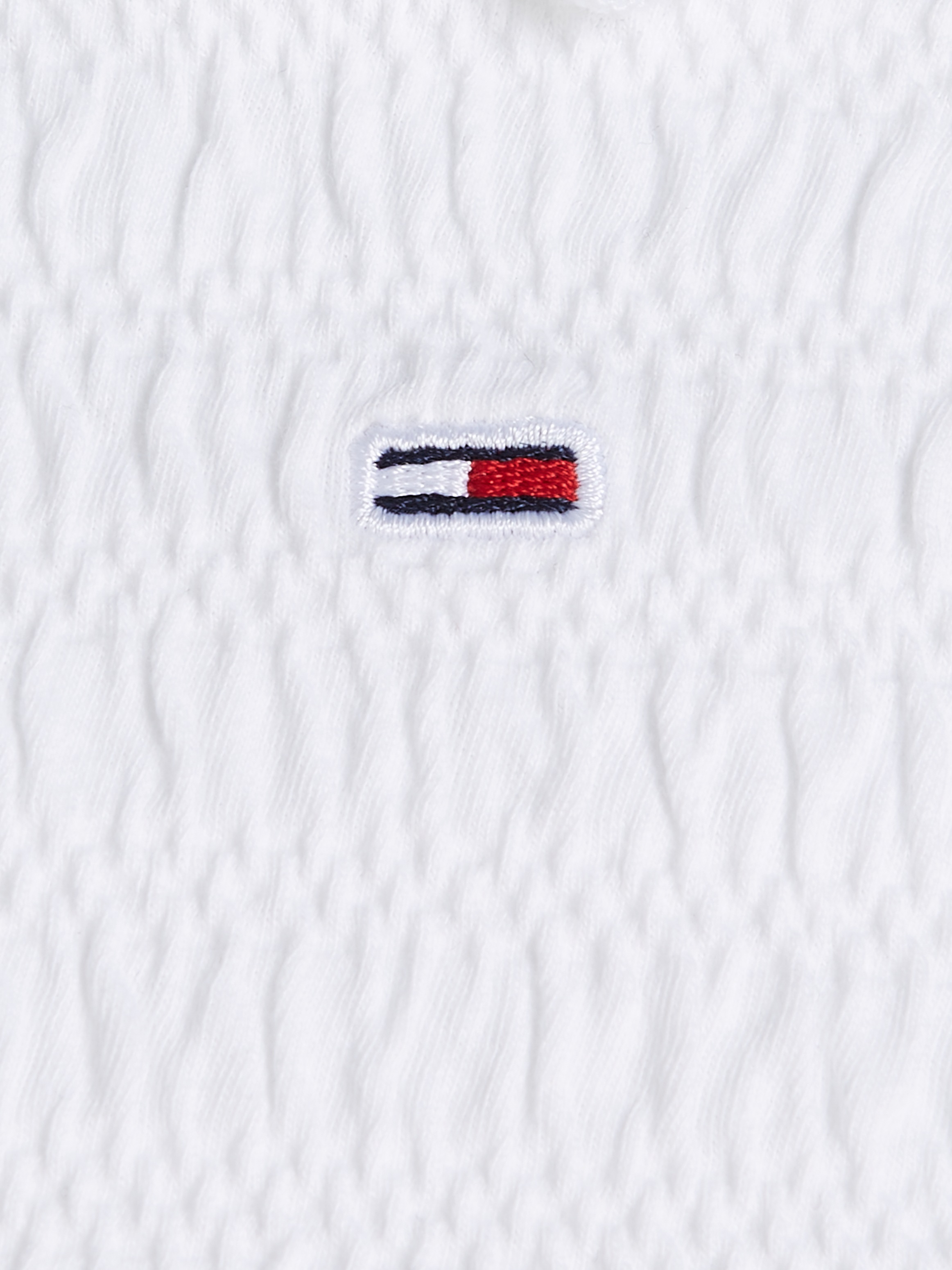 Tommy Jeans Rundhalsshirt »TJW SLIM SMOCK TEE«, allover gesmokt