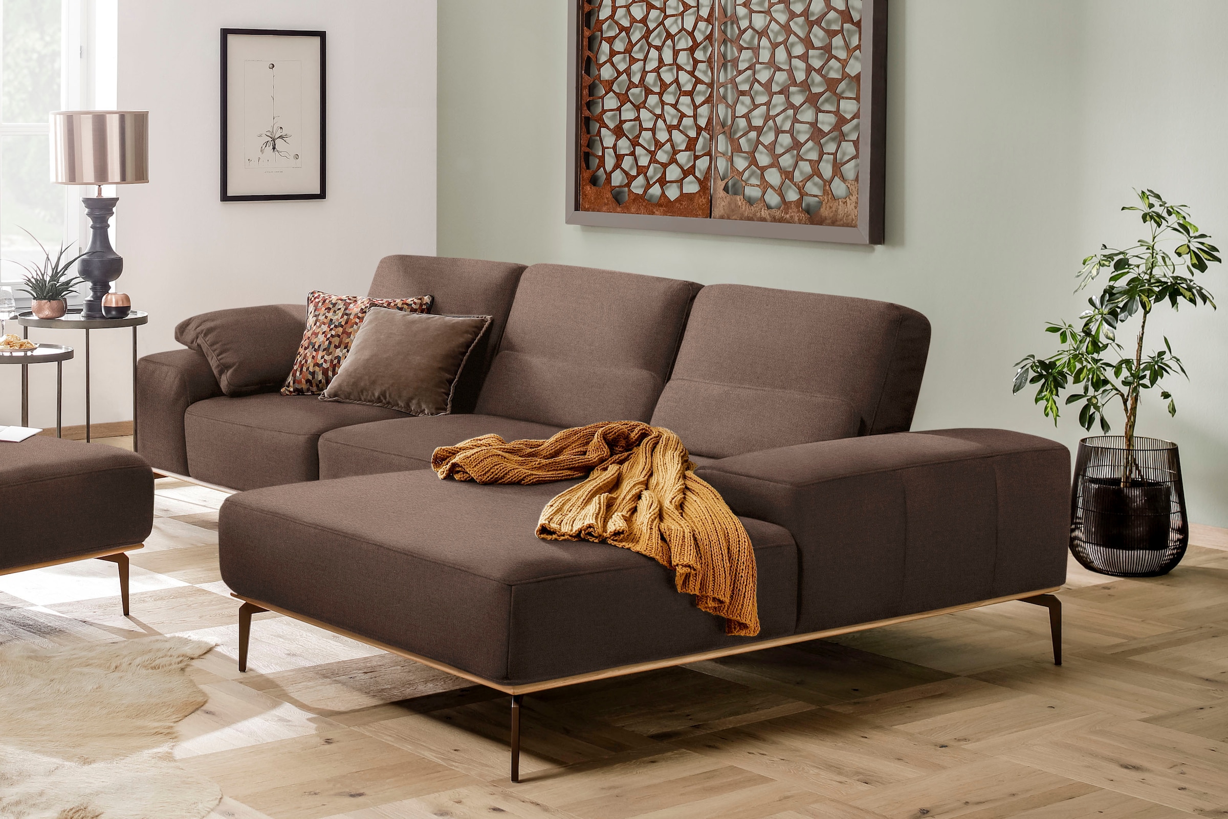 W.SCHILLIG Ecksofa »run, Designsofa mit tollem Sitzkomfort, L-Form«, mit Holzsockel, Füße in Bronze pulverbeschichtet, Breite 299 cm